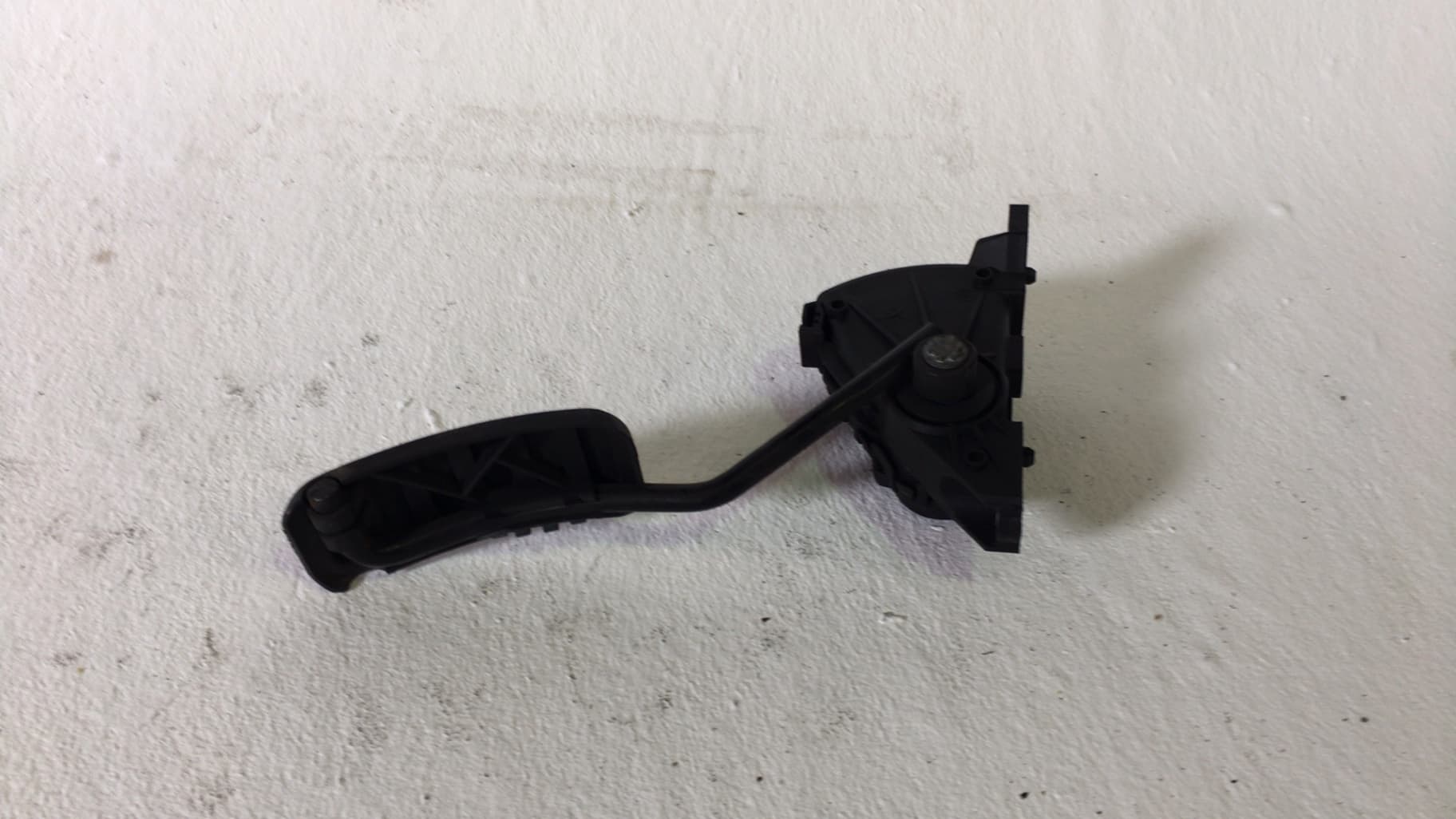 Pedal acelerador RENAULT MASTER II PHASE 2 CAJA CERRADA 2