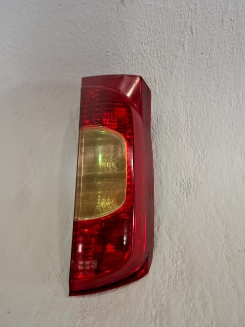 Piloto trasero izquierdo FIAT FIORINO