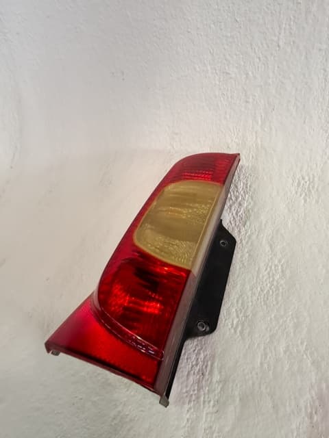 Piloto trasero izquierdo FIAT FIORINO 3