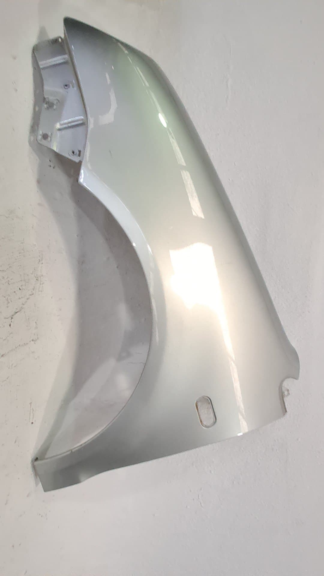 Aleta delantera izquierda VOLKSWAGEN POLO (9N1)