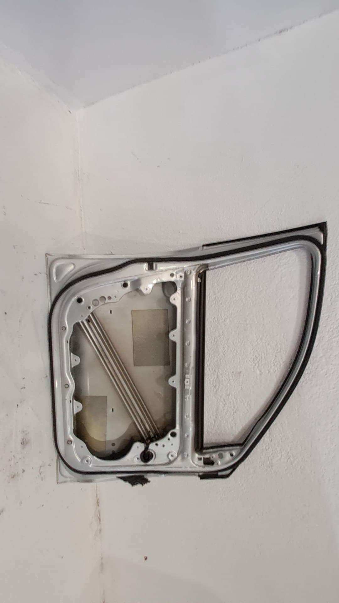 Puerta delantera izquierda VOLKSWAGEN POLO (9N1) 2