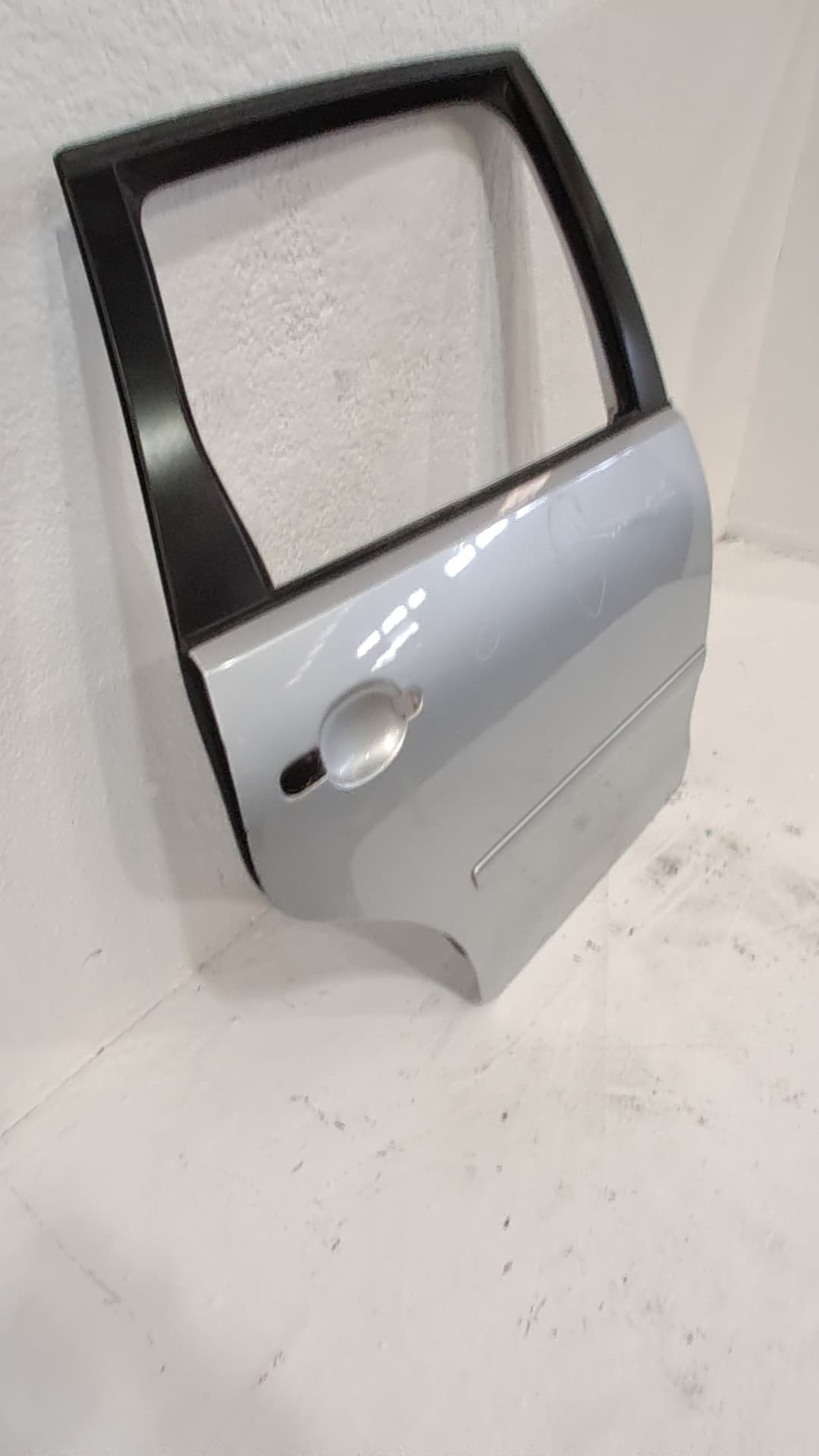 Puerta trasera derecha VOLKSWAGEN POLO (9N1) 4