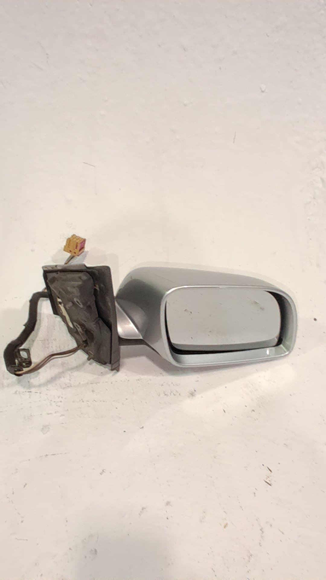 Retrovisor derecho VOLKSWAGEN POLO (9N1)