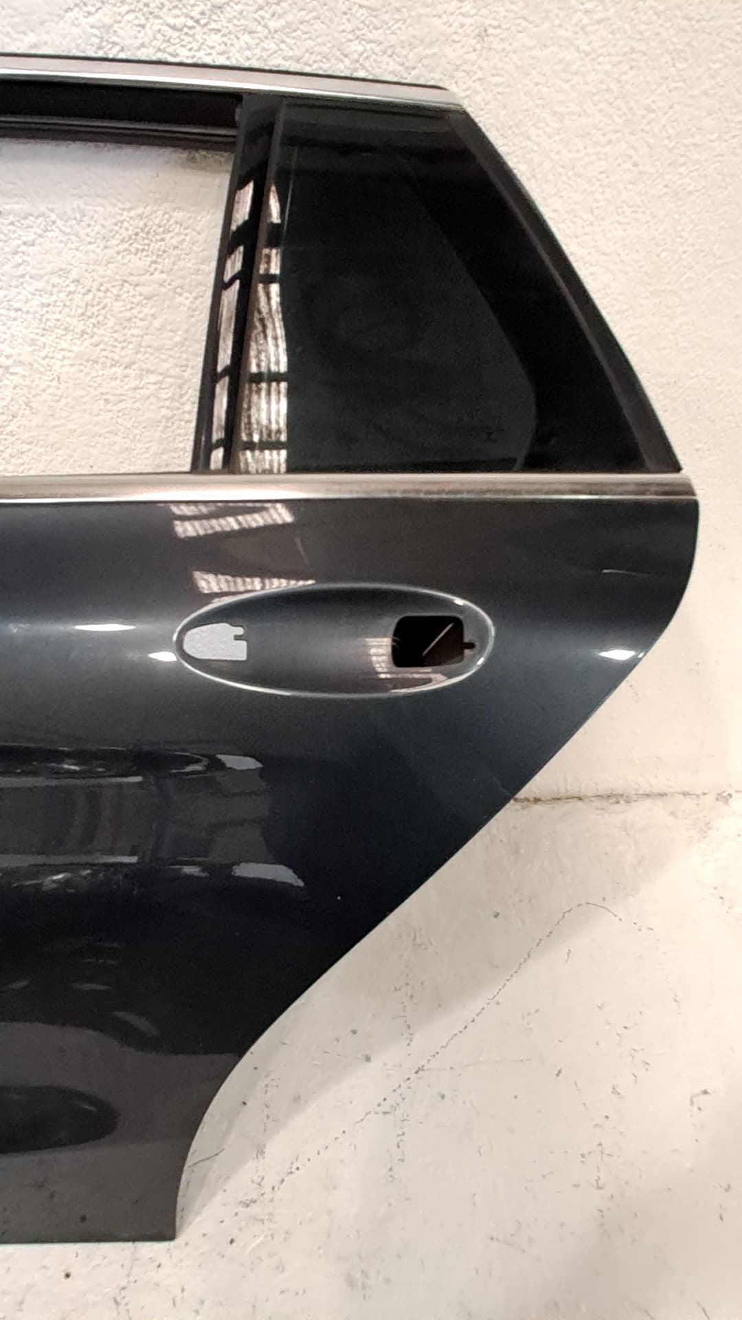 Puerta trasera izquierda MERCEDES-BENZ C-CLASS 4
