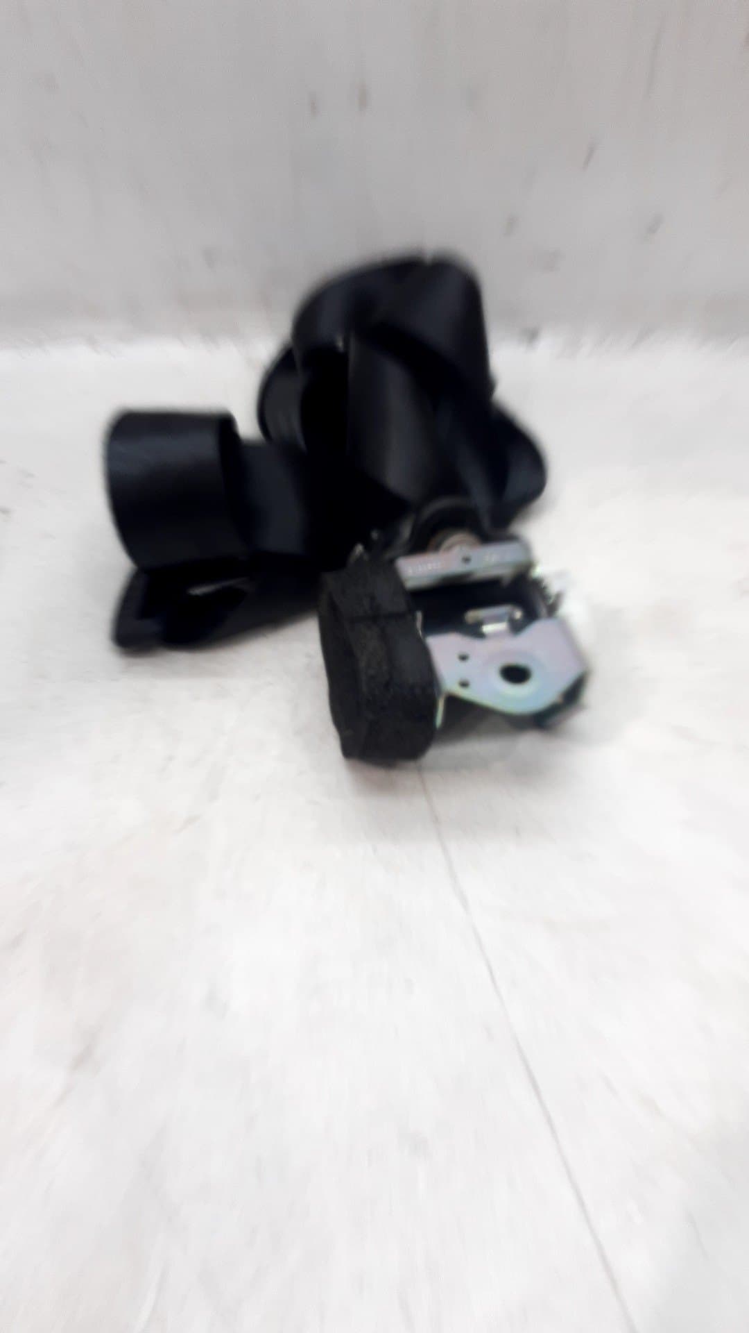 Cinturon seguridad delantero derecho FORD FIESTA VI VAN