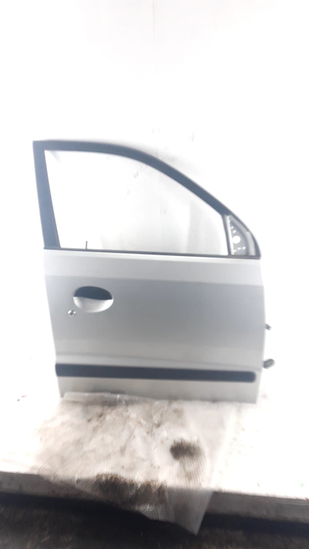 Puerta delantera derecha HYUNDAI ATOS (MX)