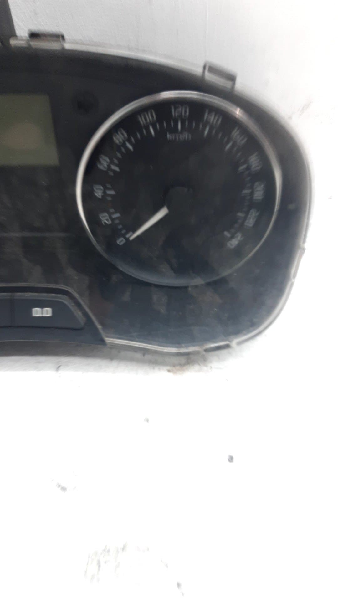 Cuadro instrumentos SKODA FABIA 3