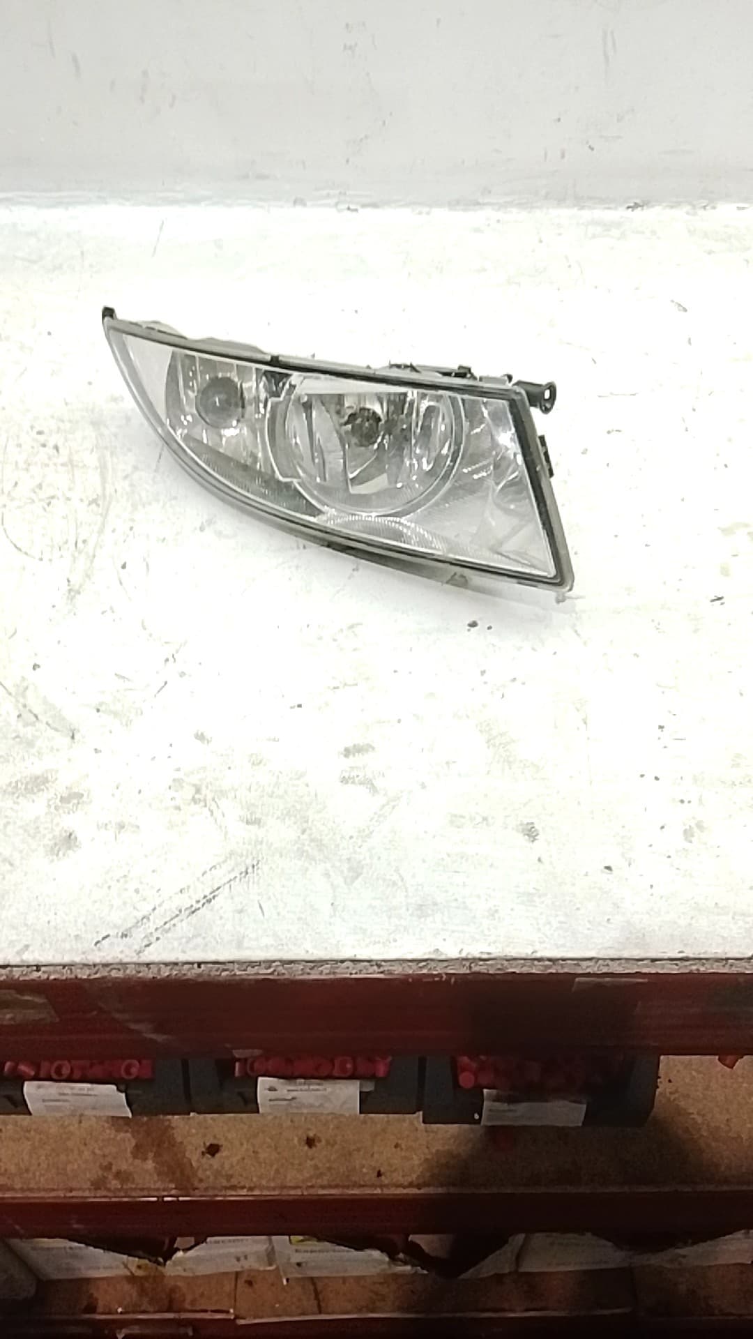 Faro antiniebla derecho SKODA FABIA