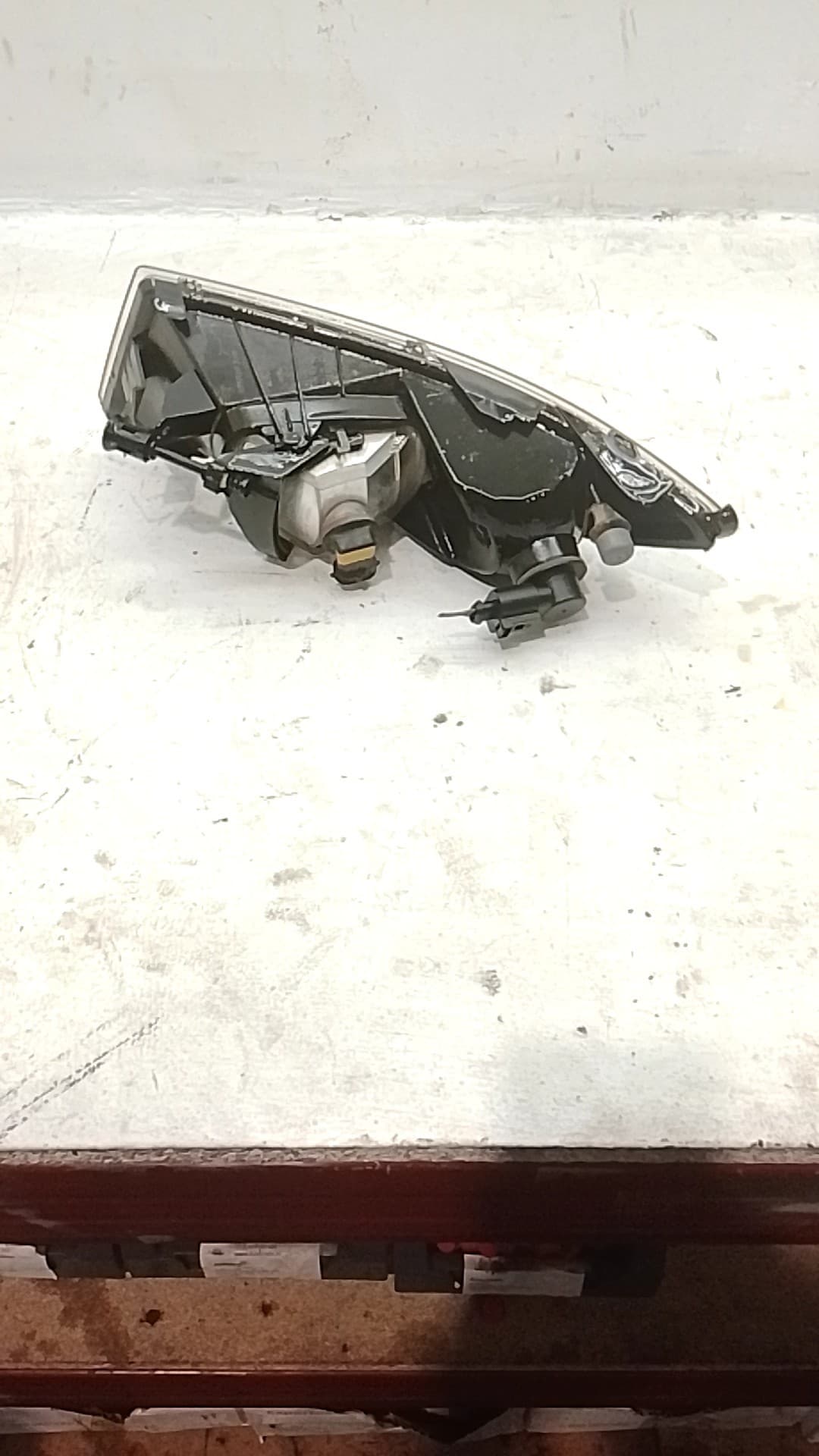 Faro antiniebla derecho SKODA FABIA 2