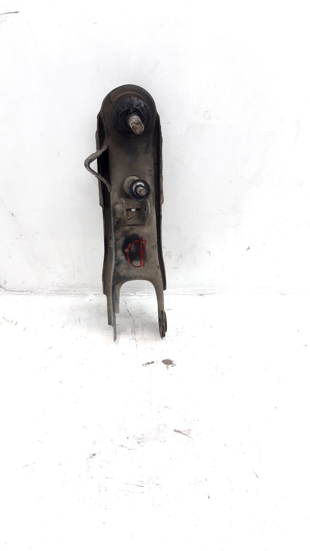 Brazo suspension inferior delantero derecho NISSAN PICK-UP (D22)