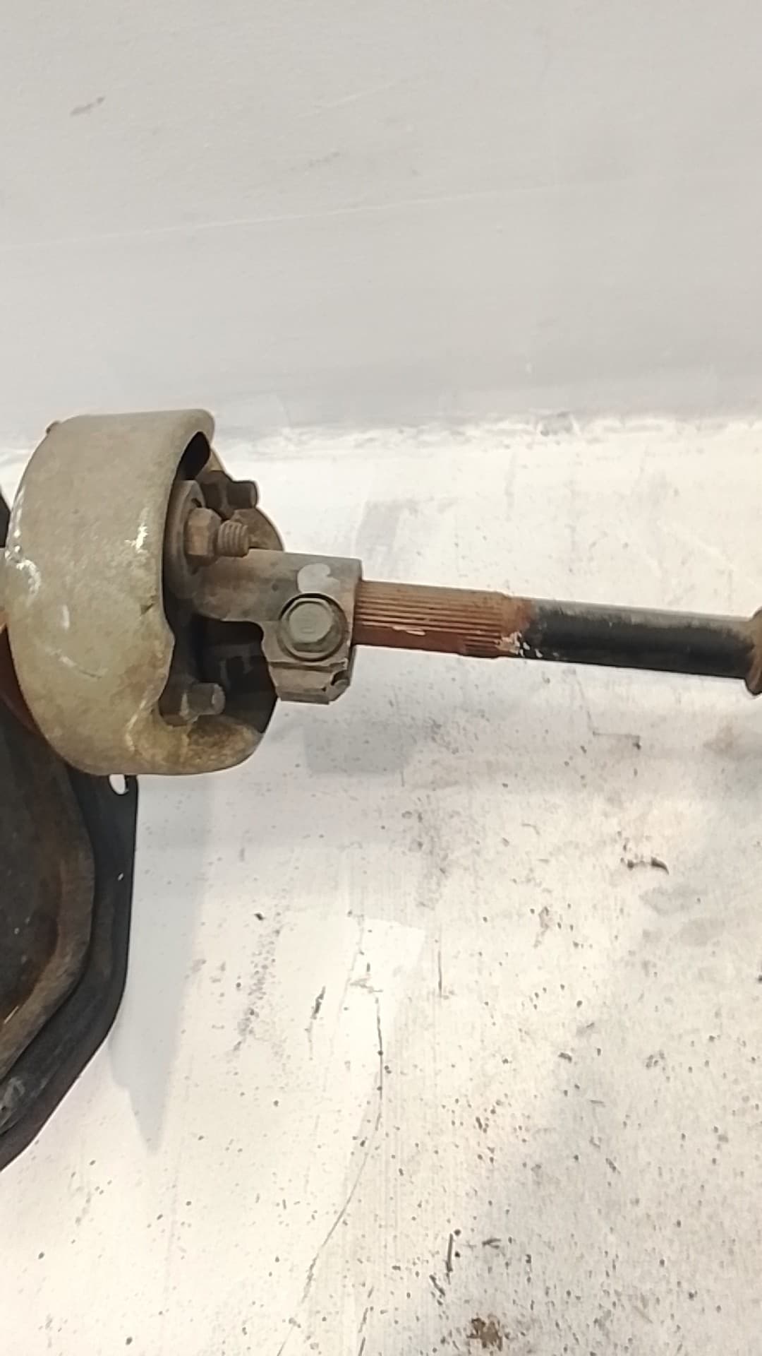 Columna direccion NISSAN PICK-UP (D22) 4