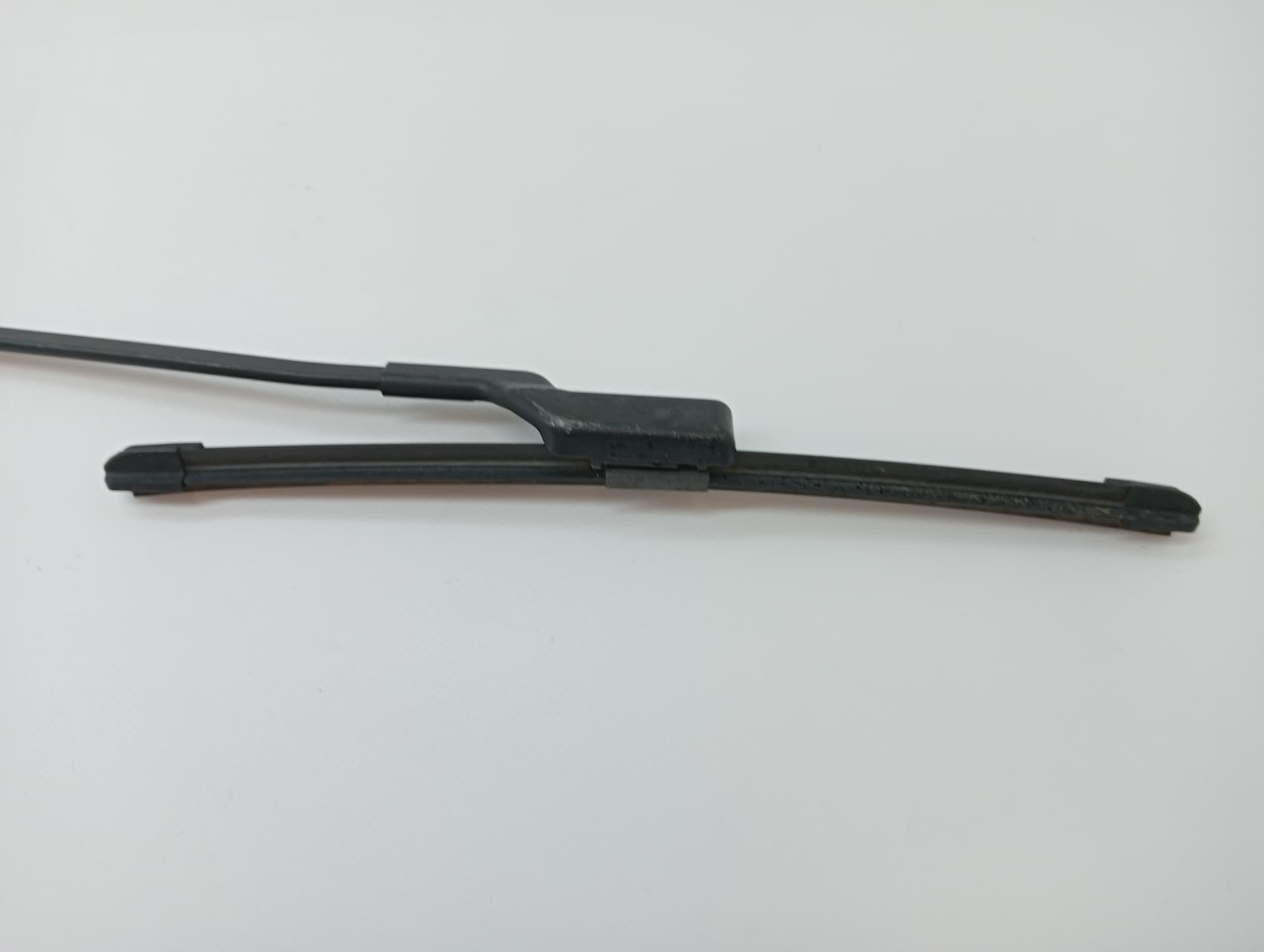 Brazo limpia delantero derecho RENAULT CLIO IV 3