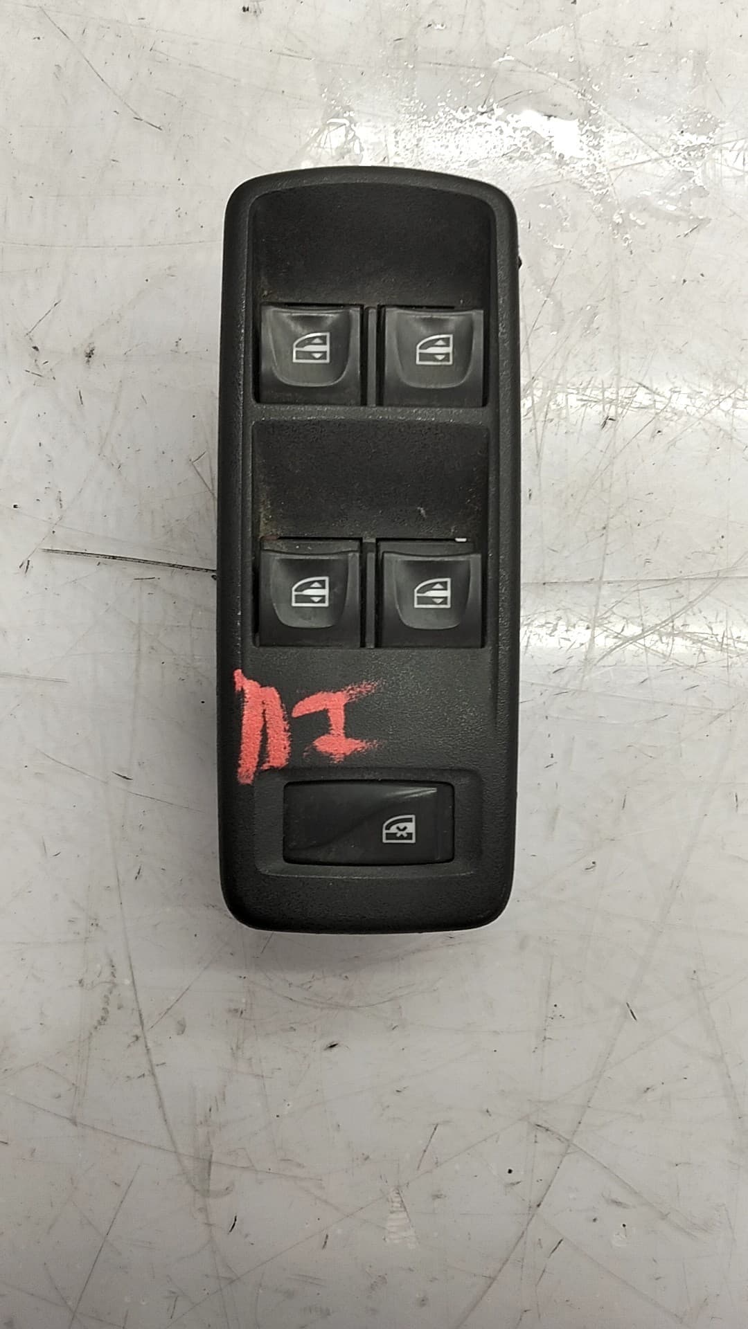 Mando elevalunas delantero izquierdo DACIA LODGY