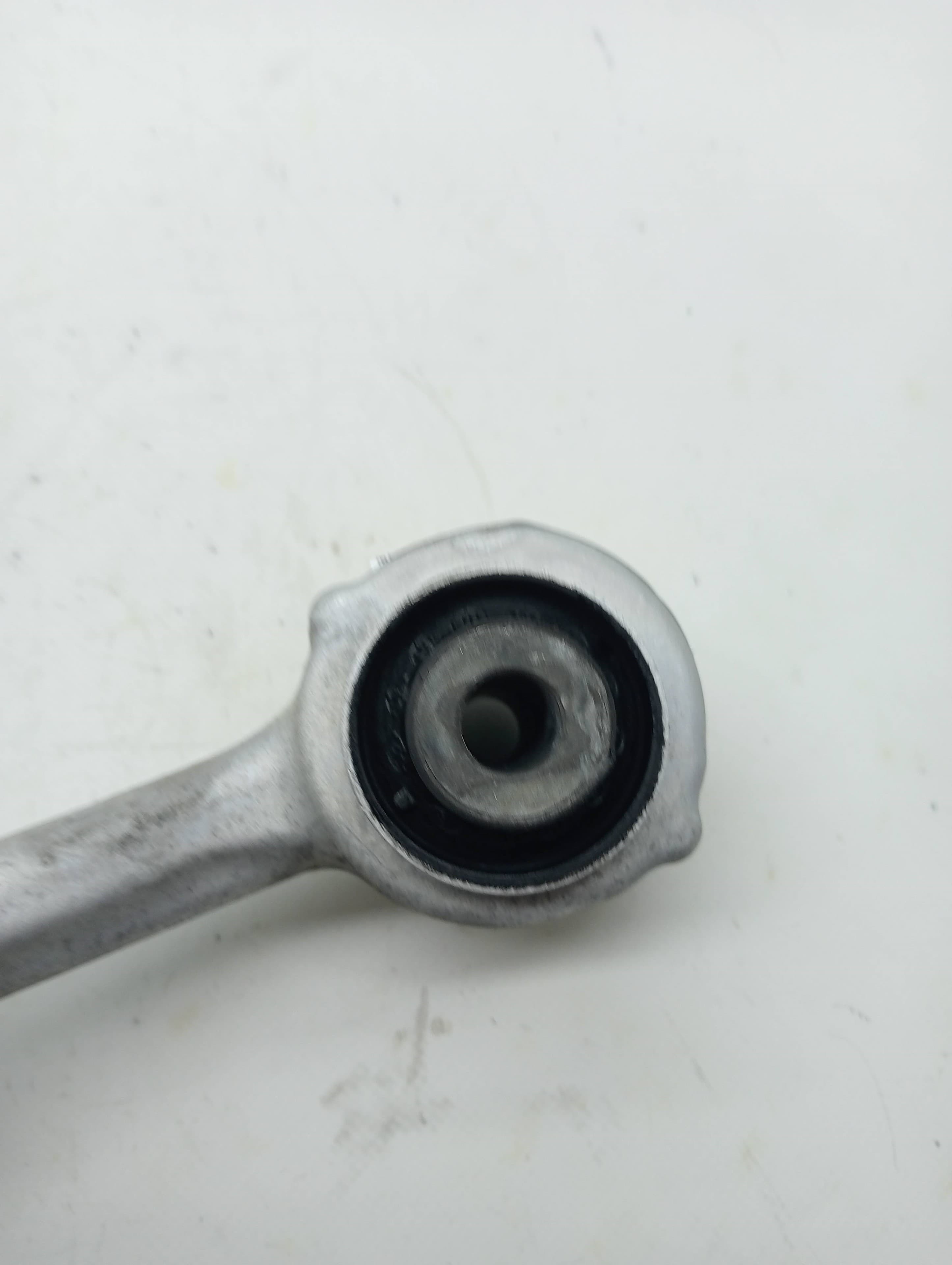 Brazo suspension inferior delantero derecho MERCEDES-BENZ CLASE C (W204) LIM. 2