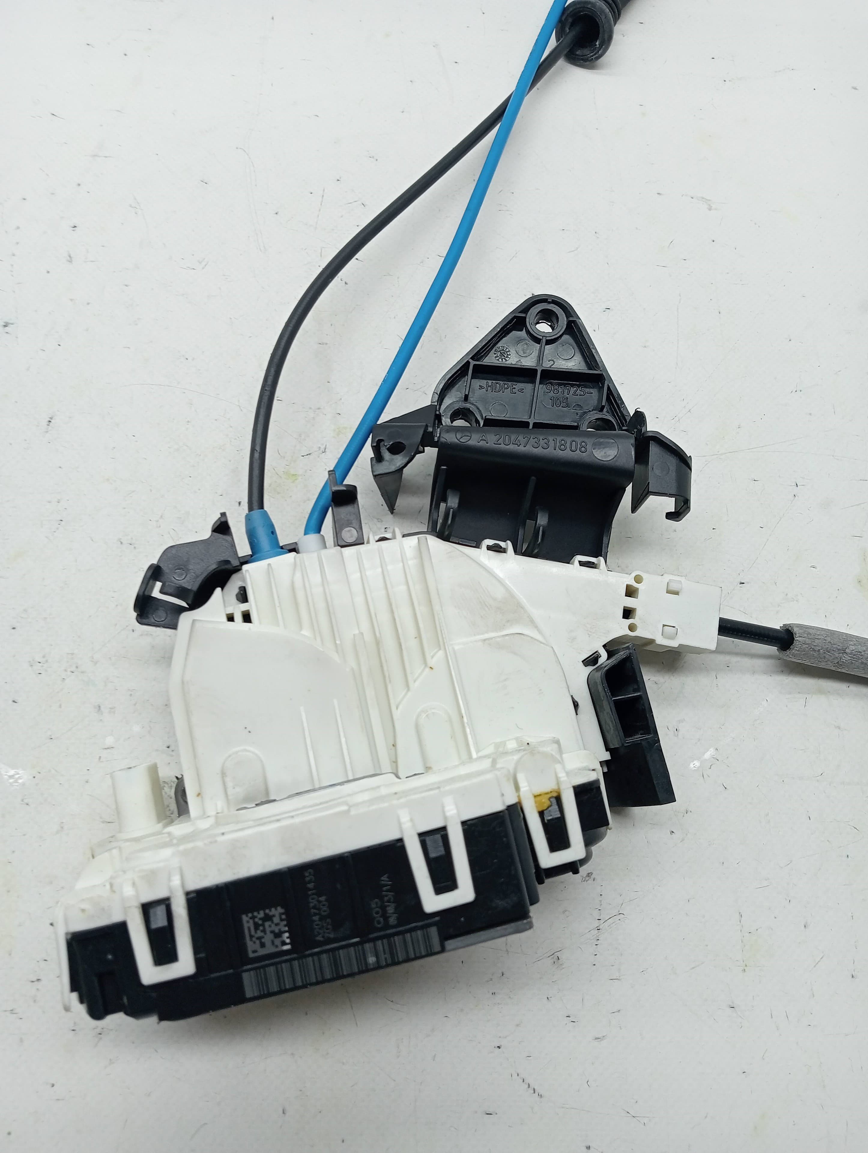 Cerradura puerta trasera derecha MERCEDES-BENZ CLASE C (W204) LIM. 3