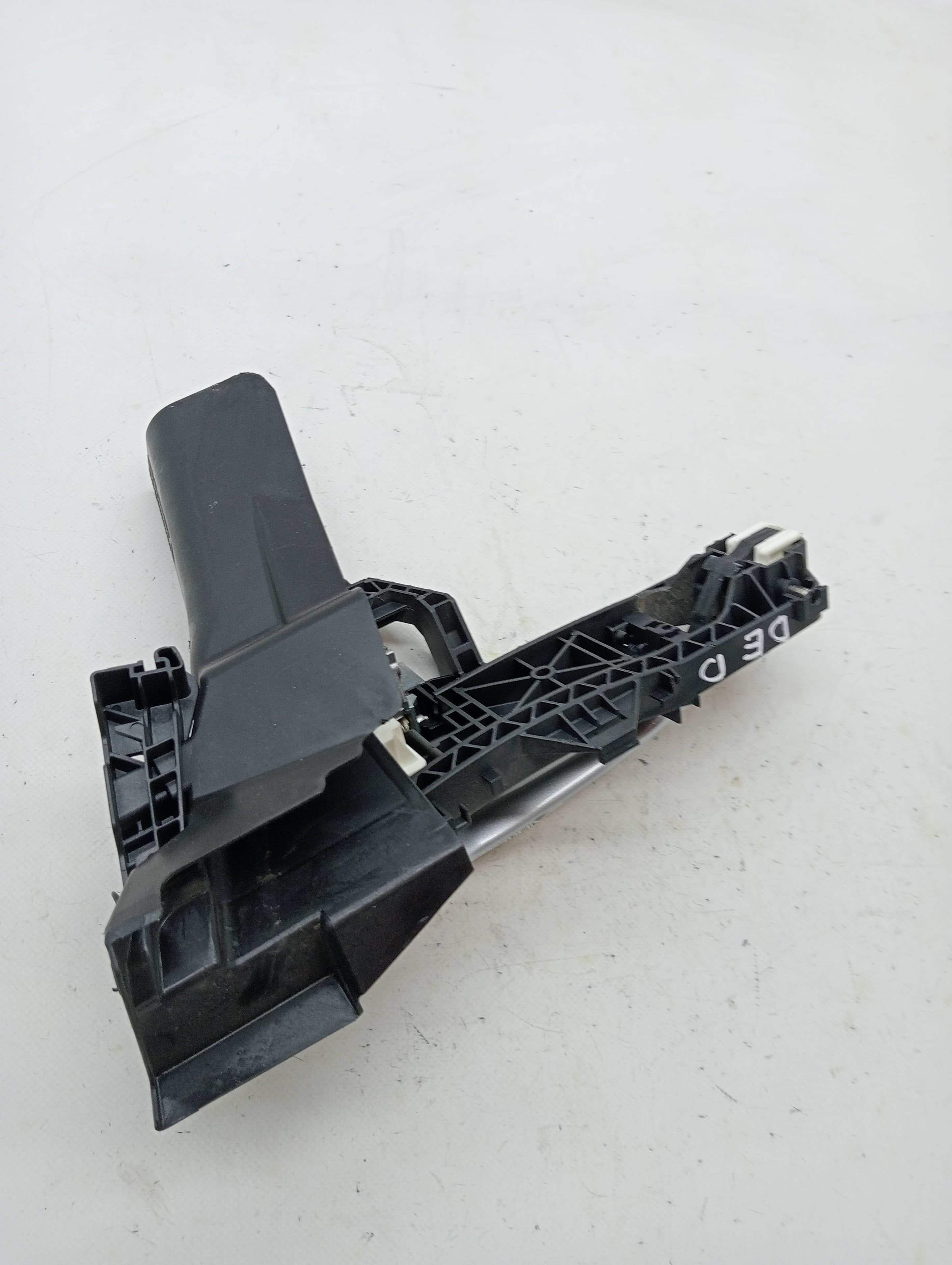 Maneta exterior delantera derecha MERCEDES-BENZ CLASE C (W204) LIM. 2
