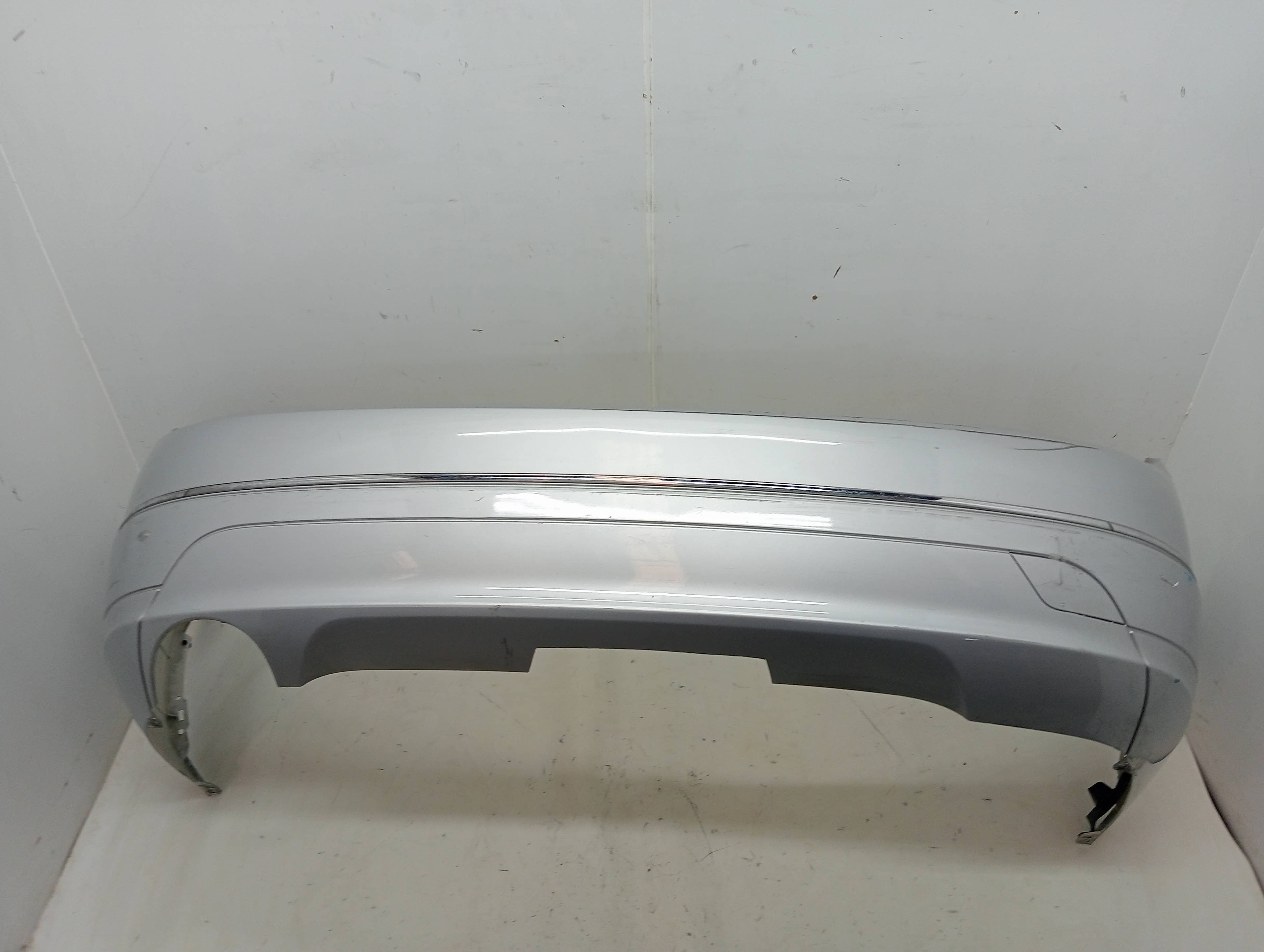 Paragolpes trasero MERCEDES-BENZ CLASE C (W204) LIM. 3