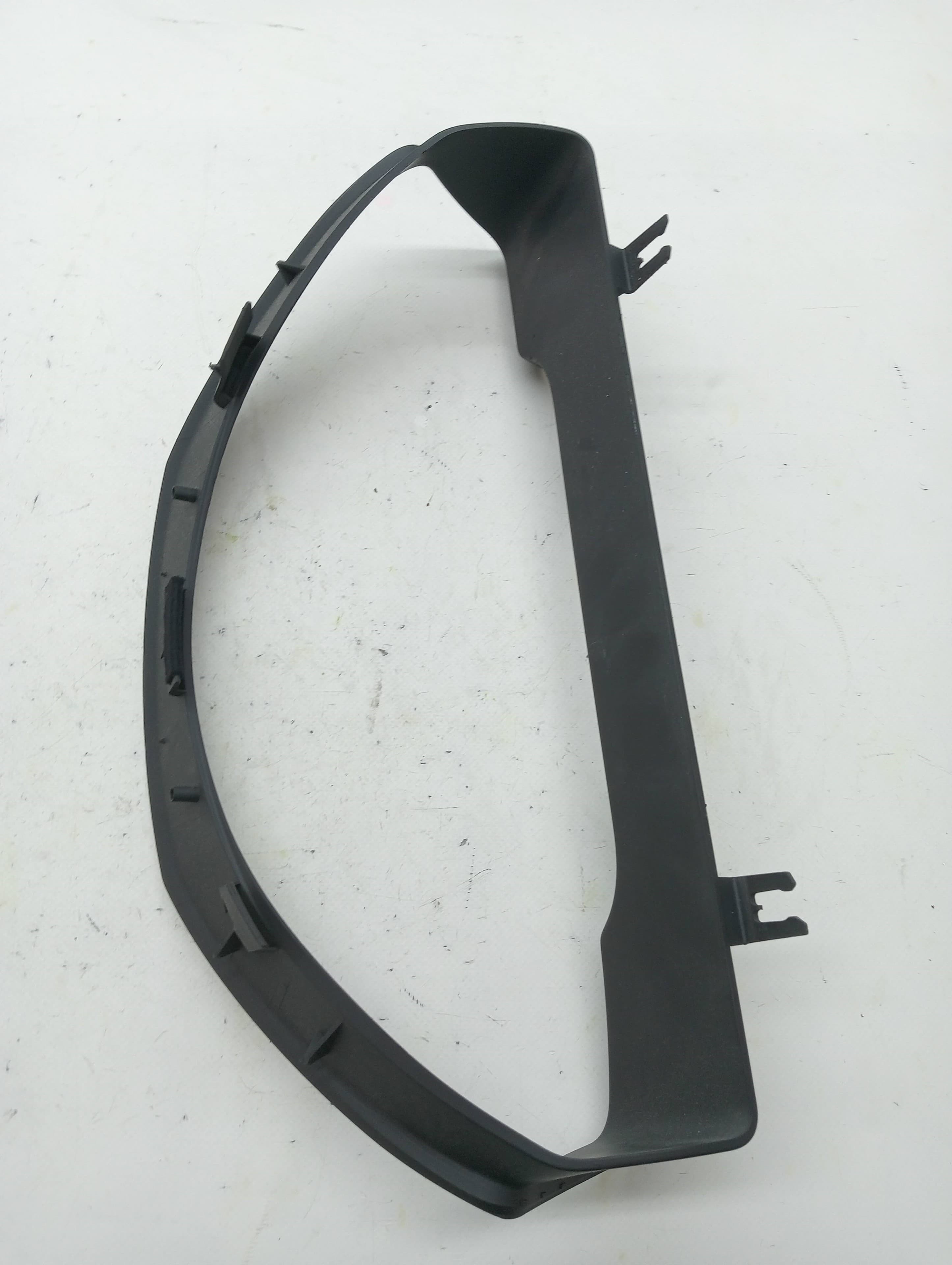 Plastico MERCEDES-BENZ CLASE C (W204) LIM. 2