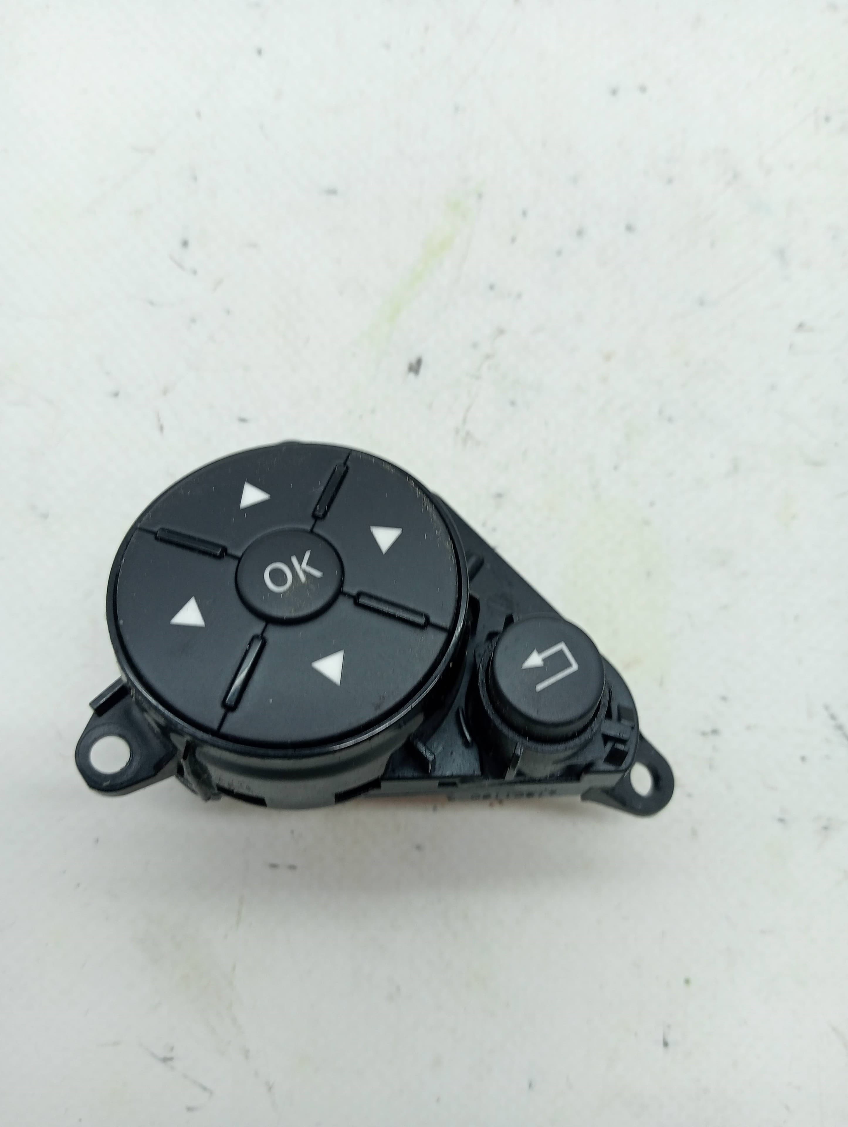 Mando multifuncion MERCEDES-BENZ CLASE C (W204) LIM.
