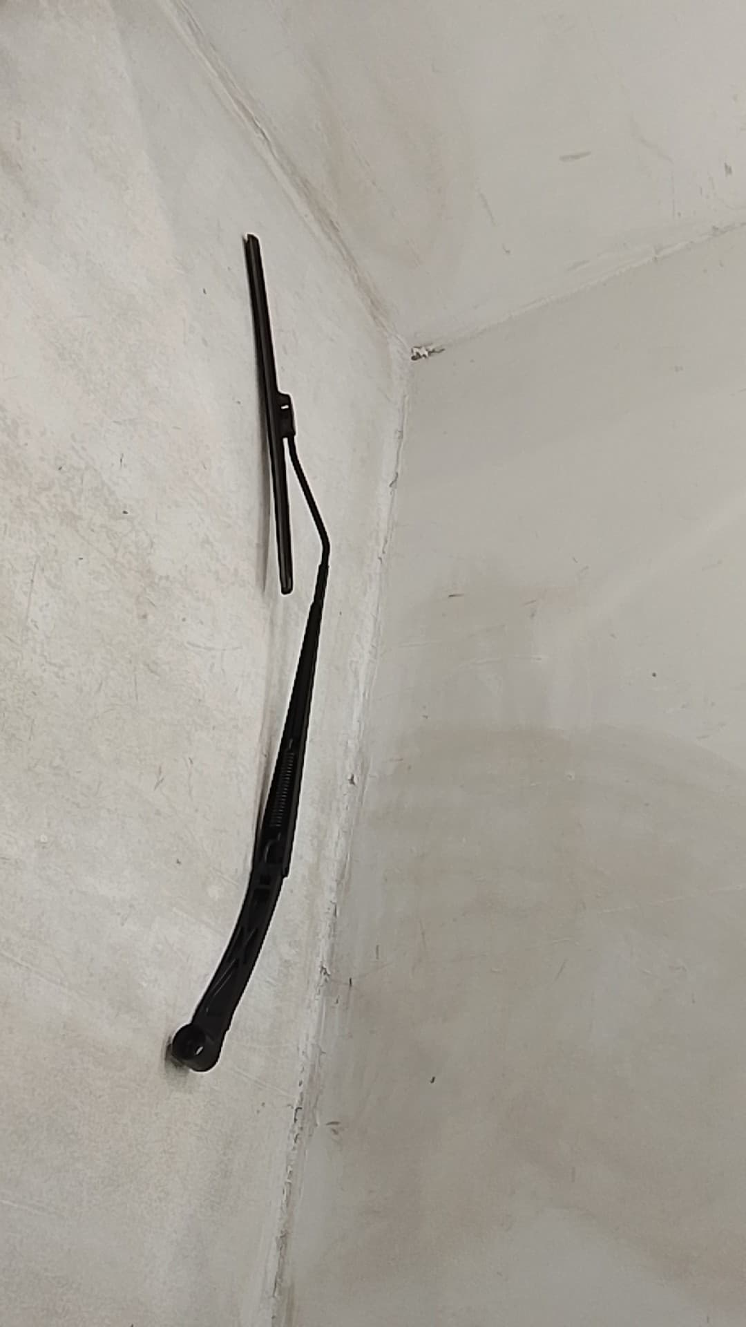 Brazo limpia delantero derecho RENAULT KADJAR 2