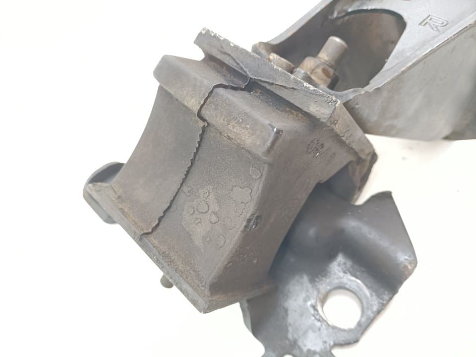 Soporte faro derecho NISSAN NAVARA PICK-UP (D40M) 2