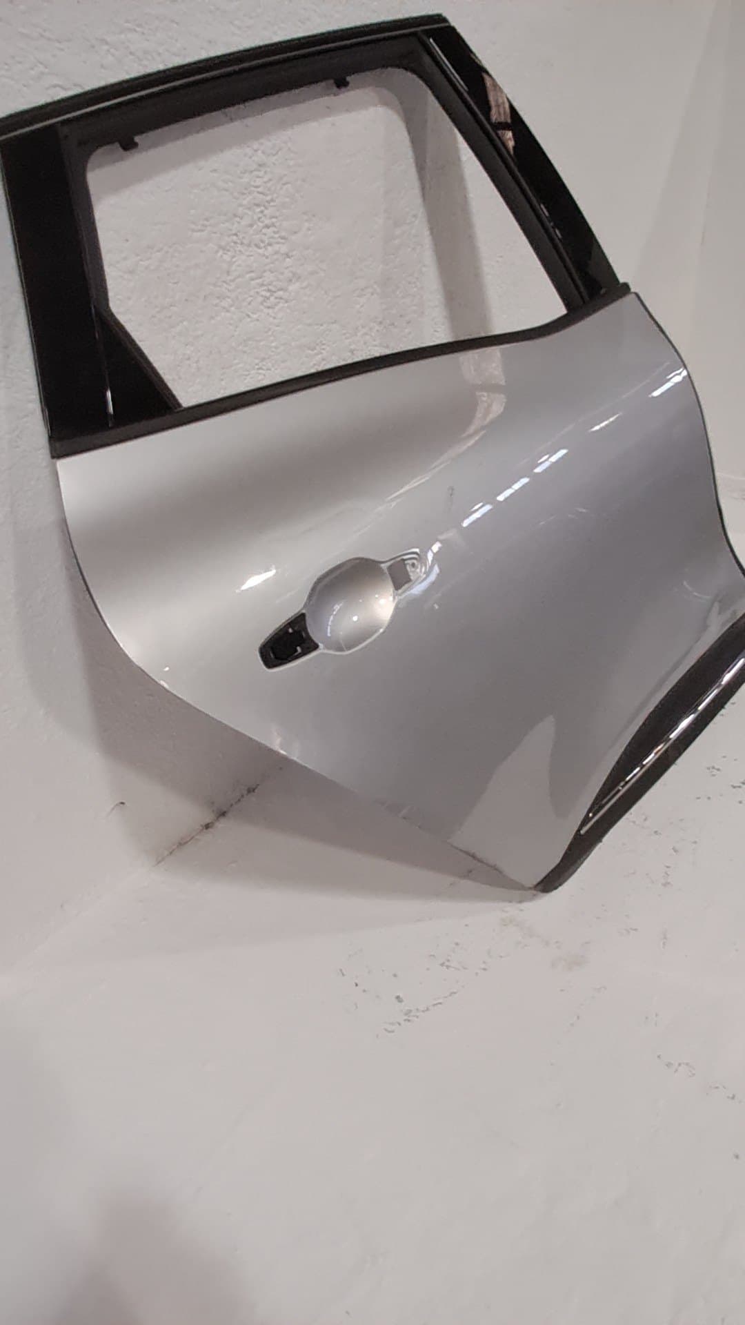 Puerta trasera derecha RENAULT SCENIC IV 4