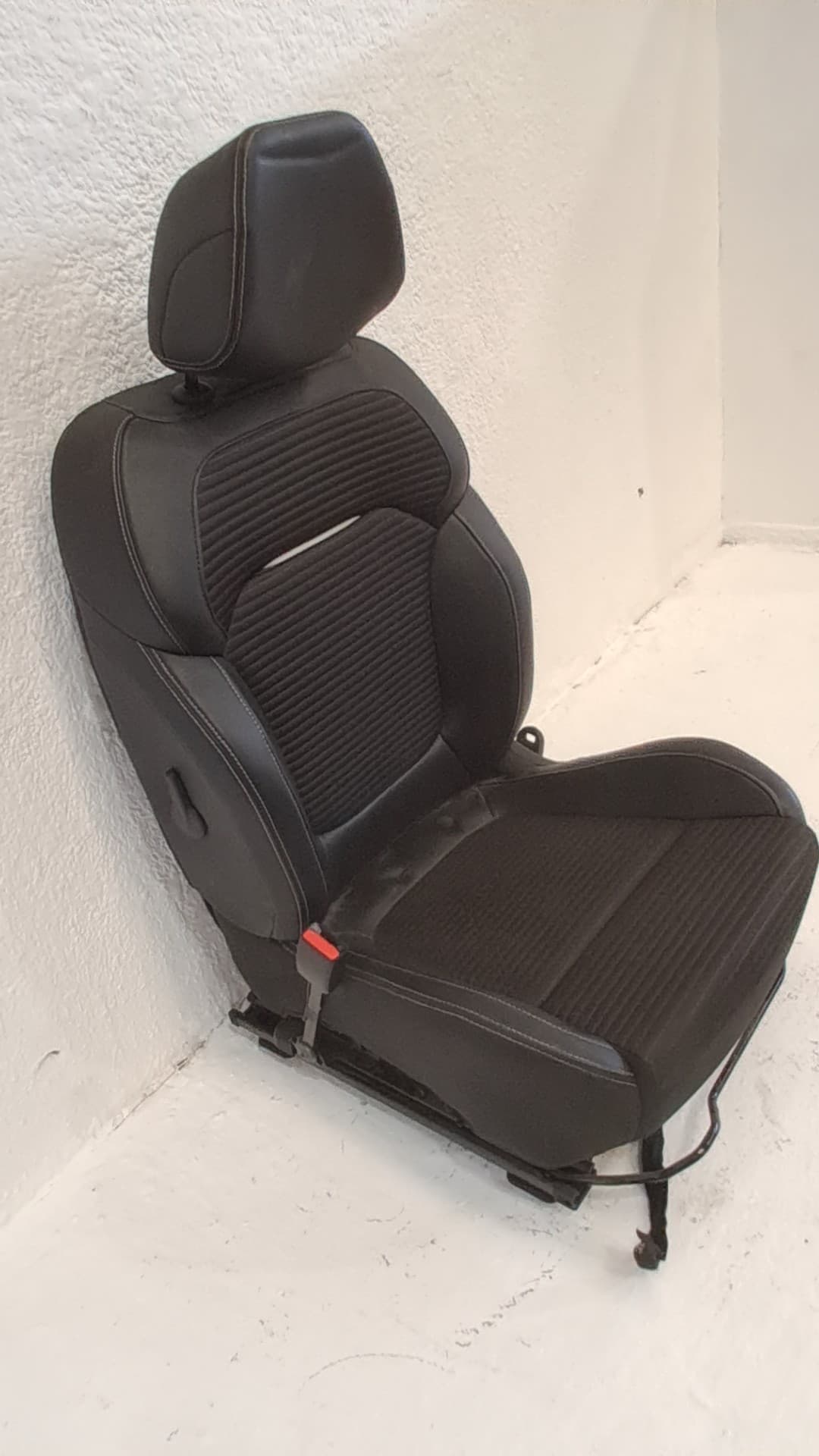 Asiento delantero izquierdo RENAULT SCENIC IV 4