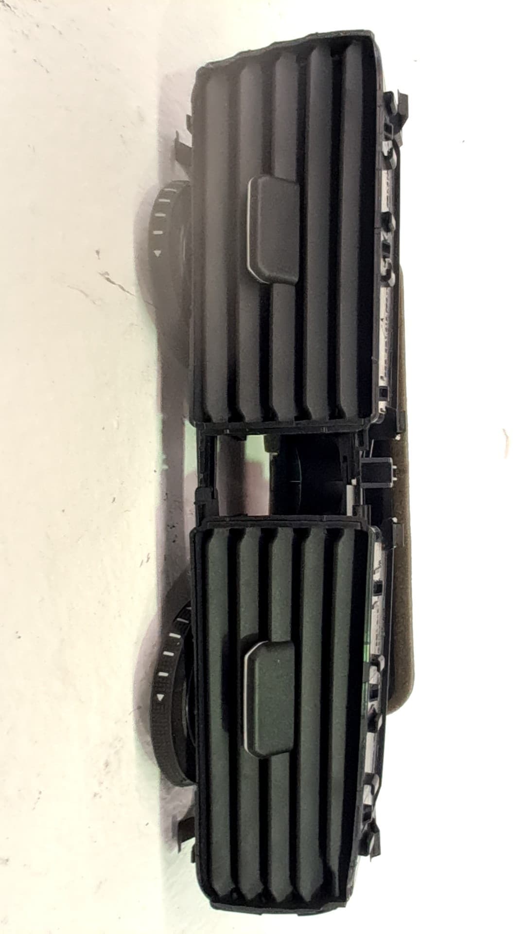 Recambio VOLKSWAGEN GOLF VII LIM. ref. 5G1819728AFDAR