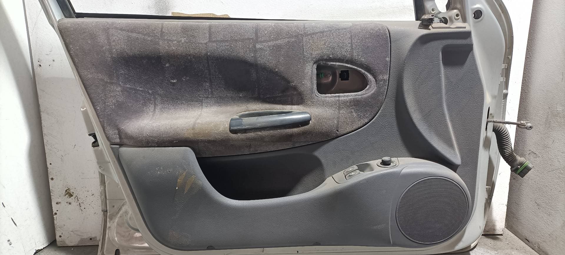 Puerta delantera izquierda RENAULT MEGANE I FASE 2 BERLINA (BA0) 2
