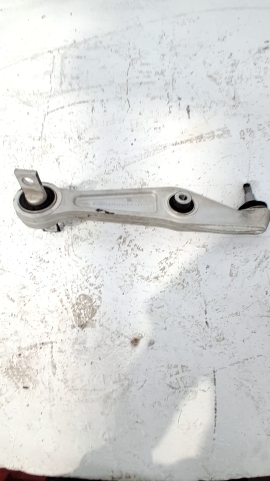 Brazo suspension inferior delantero izquierdo BYD SEAL