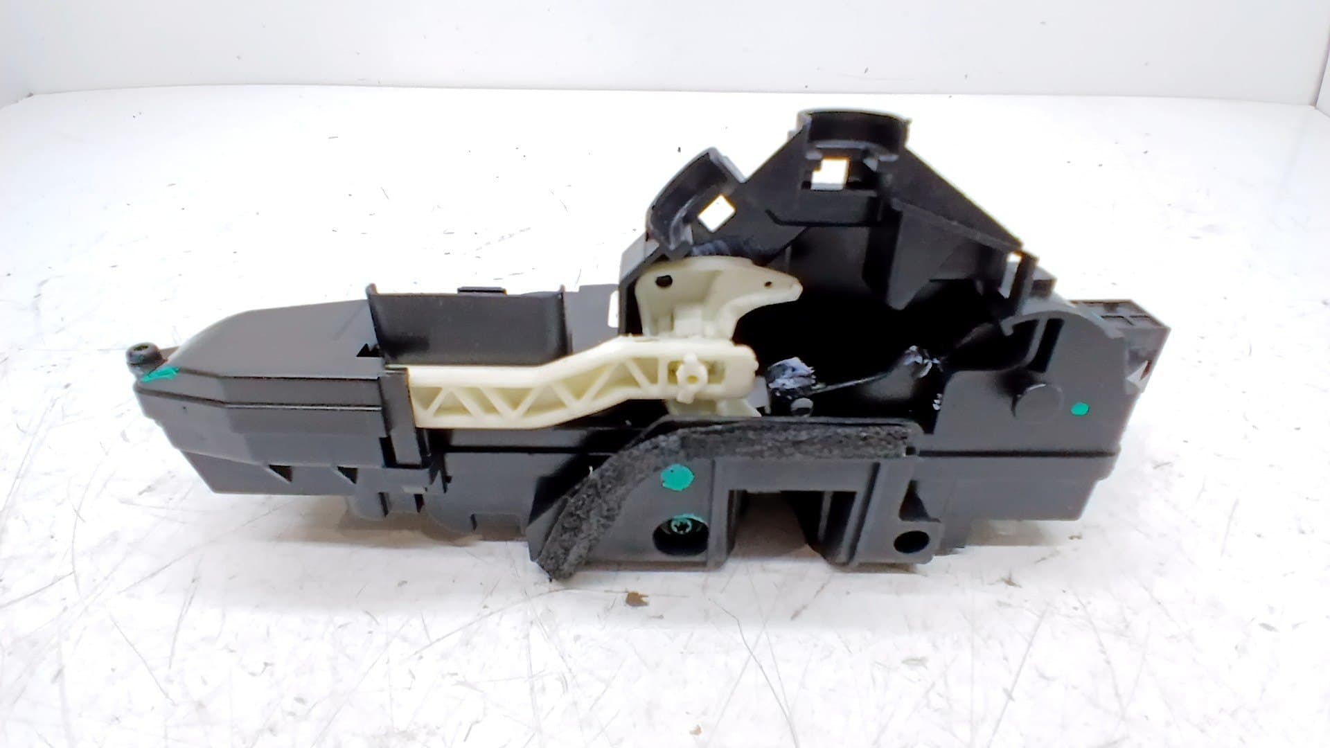 Cerradura puerta delantera izquierda BYD SEAL 3