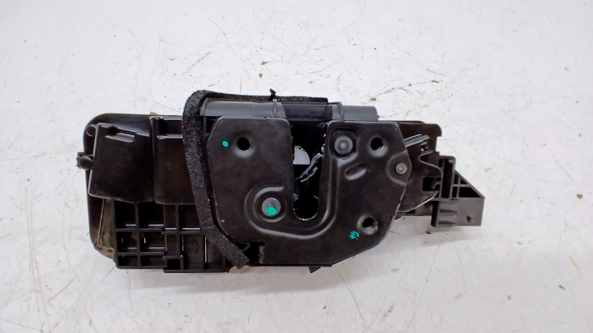 Cerradura puerta trasera izquierda BYD SEAL