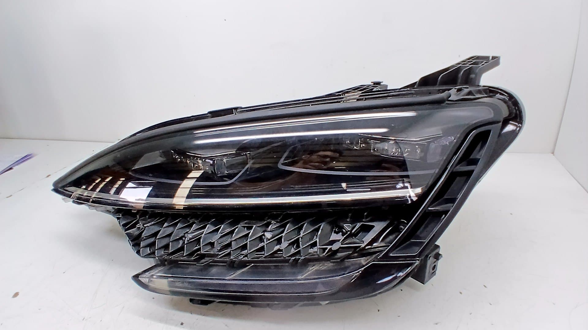 Faro izquierdo BYD SEAL 5