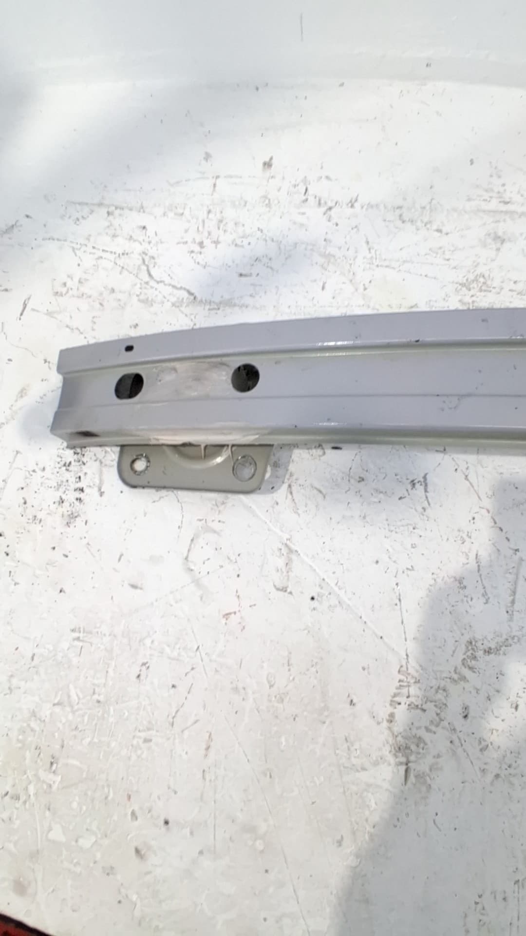 Refuerzo paragolpes trasero BYD SEAL 4