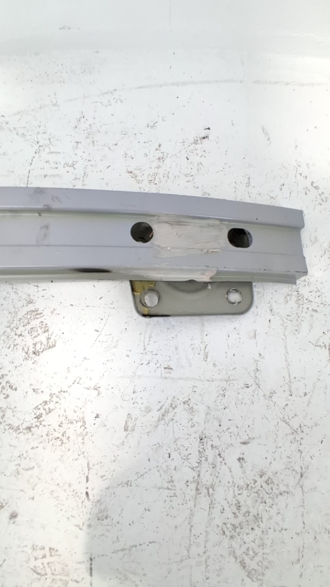 Refuerzo paragolpes trasero BYD SEAL 3