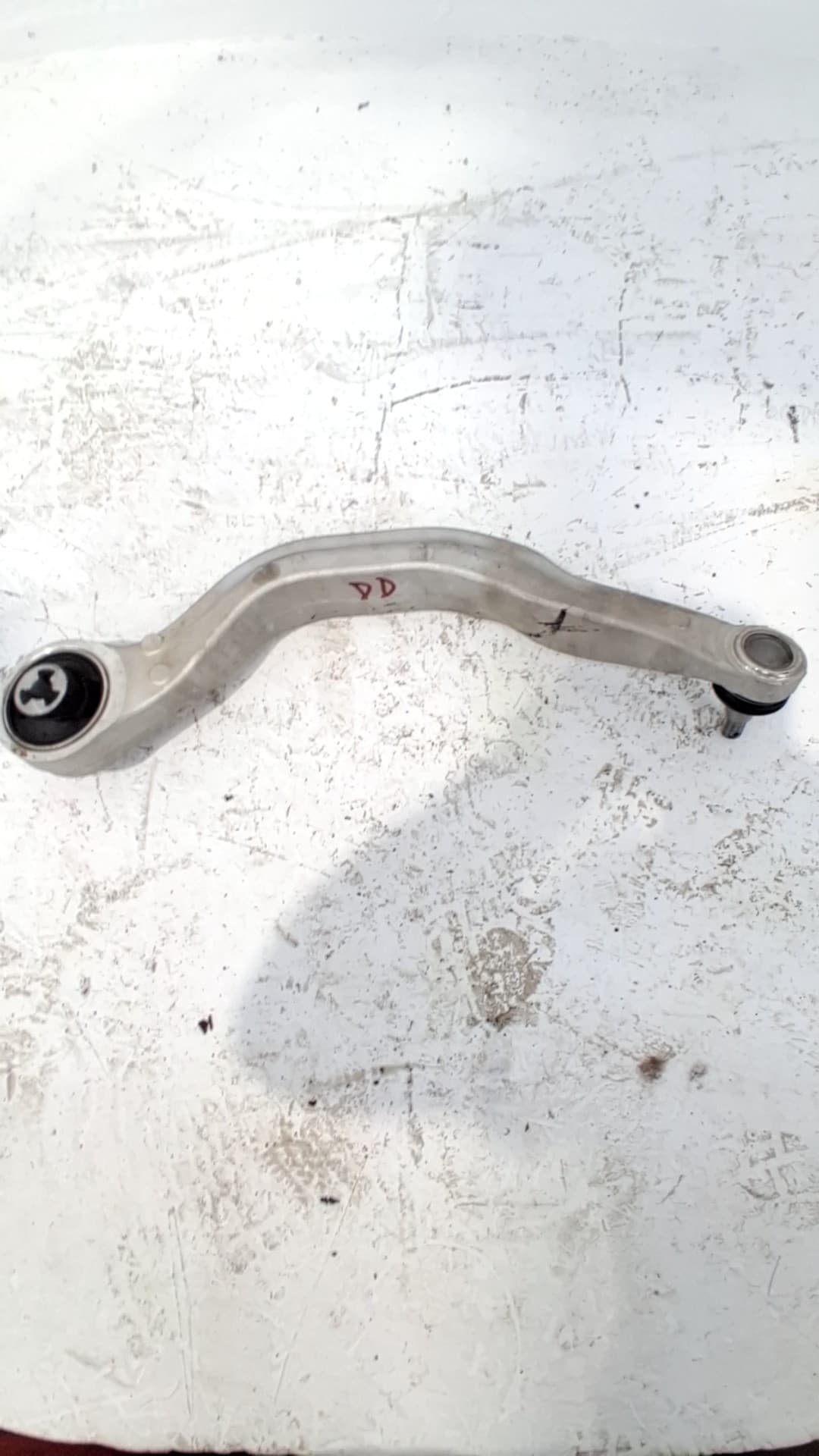 Brazo suspension superior delantero derecho BYD SEAL 4