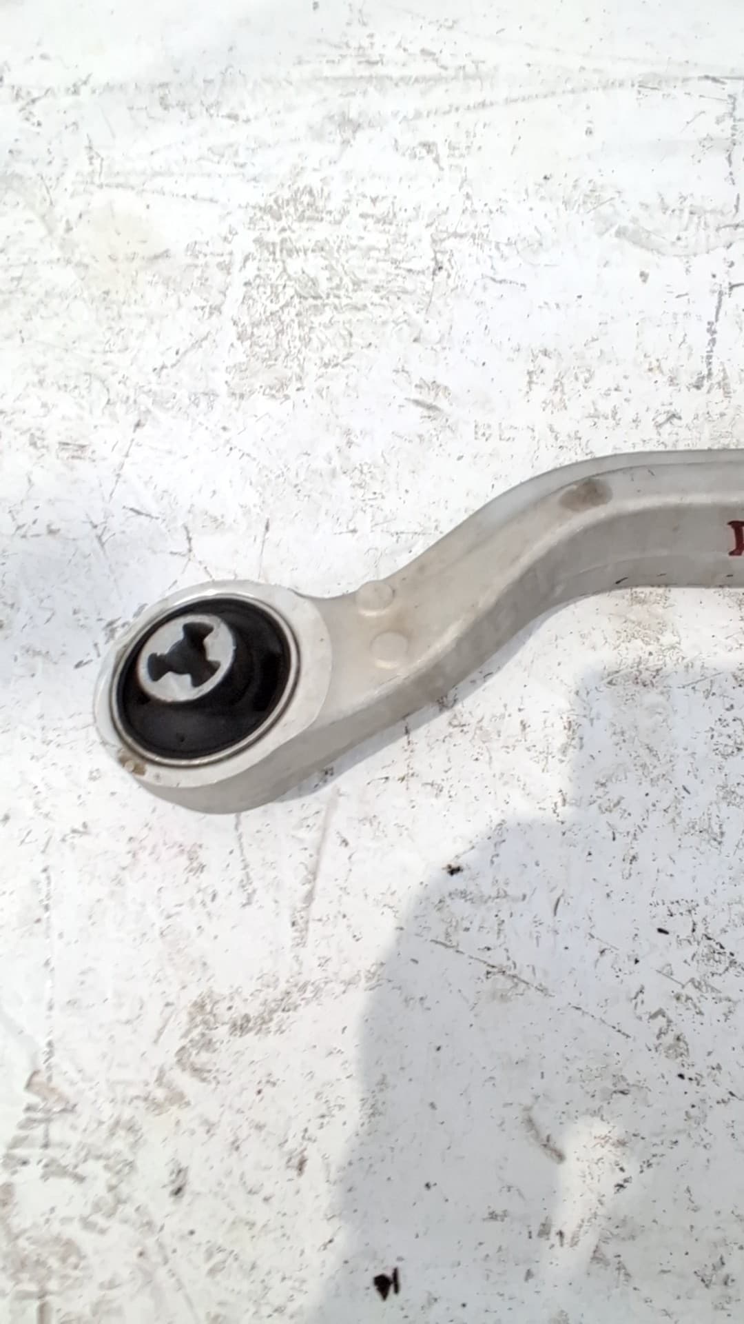 Brazo suspension superior delantero derecho BYD SEAL 3