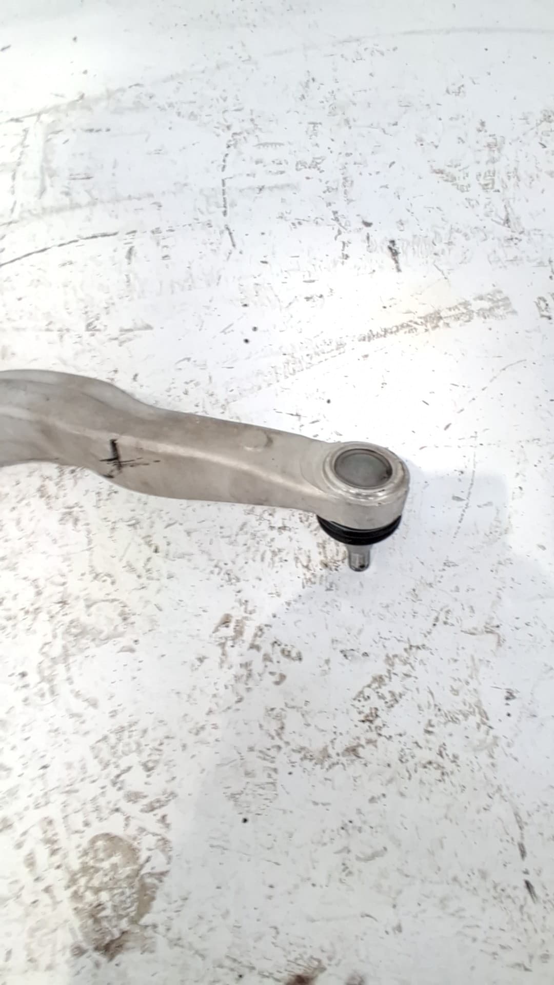 Brazo suspension superior delantero derecho BYD SEAL 2