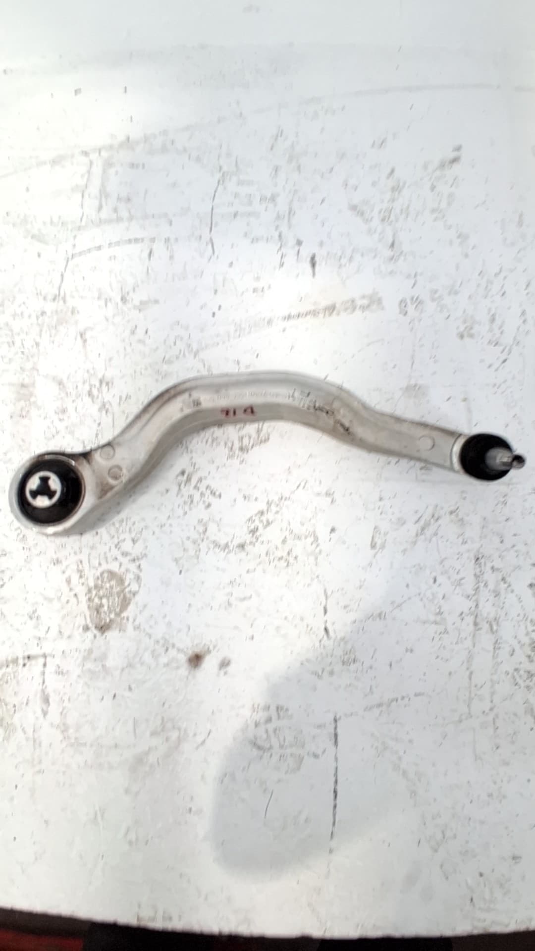 Brazo suspension superior delantero izquierdo BYD SEAL