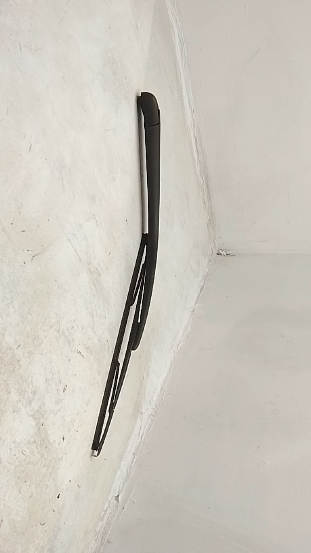 Brazo limpia trasero OPEL VIVARO COMBI