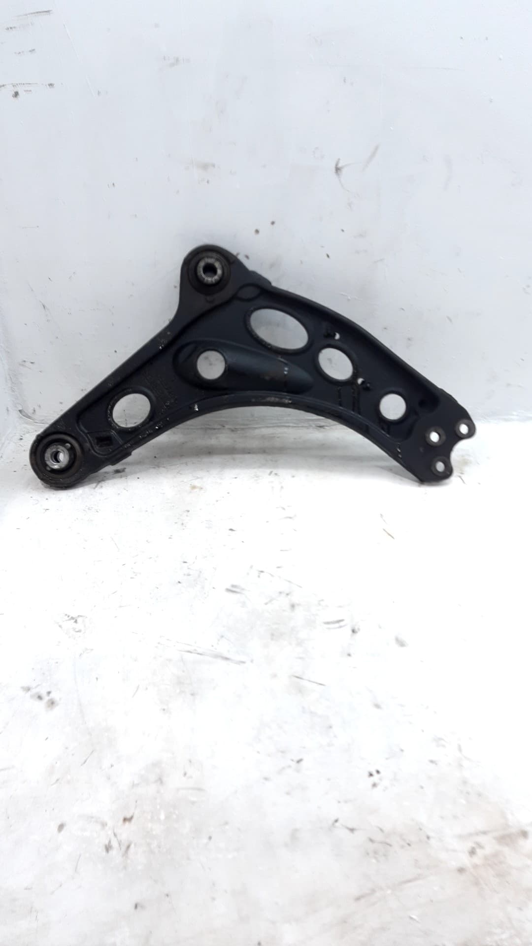 Brazo suspension inferior delantero izquierdo OPEL VIVARO COMBI 2