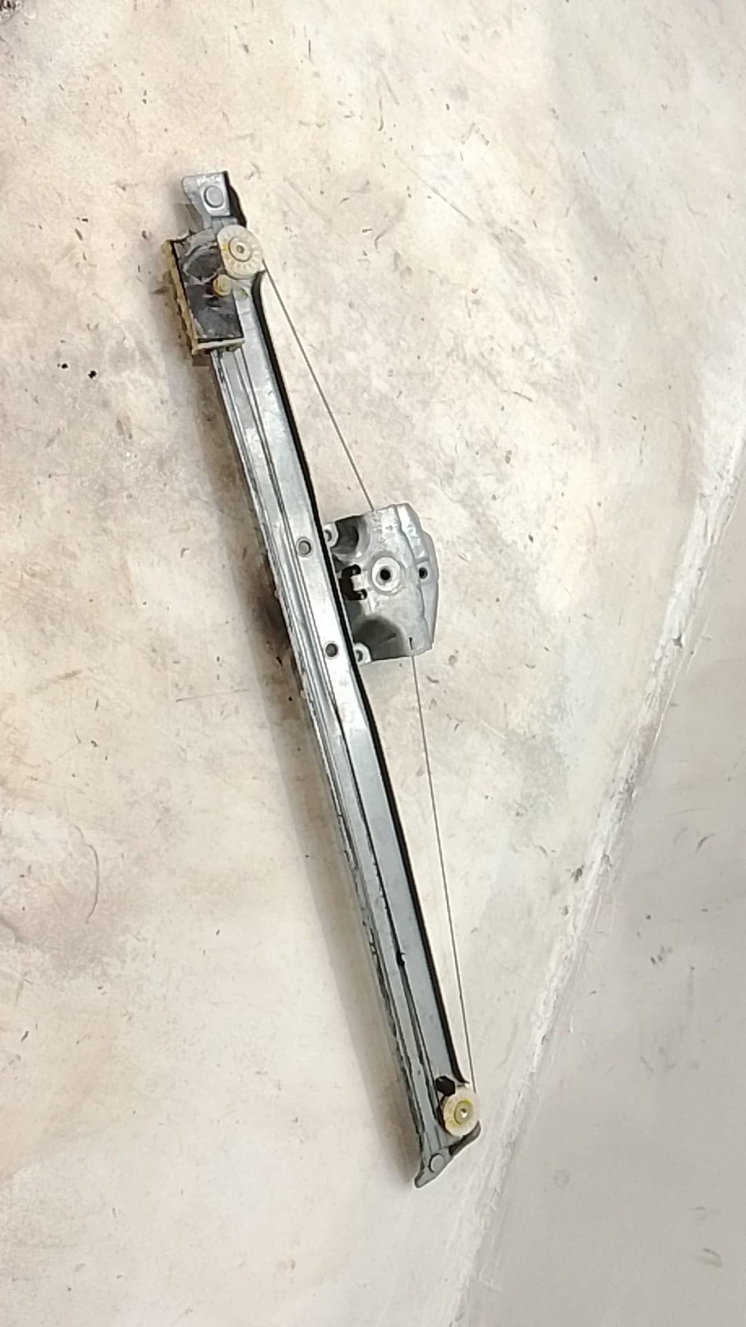 Elevalunas delantero izquierdo OPEL VIVARO COMBI 2