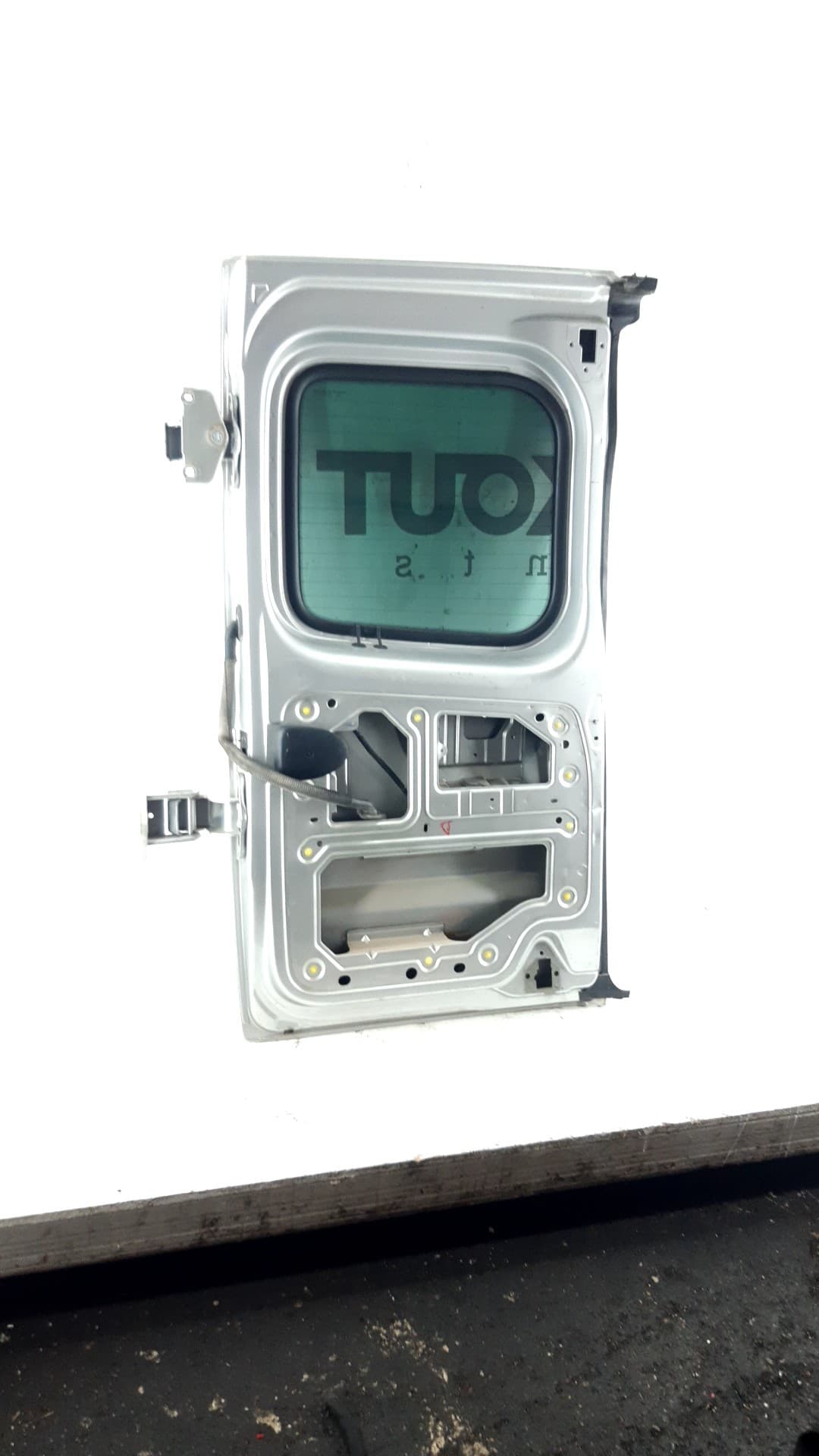 Puerta trasera derecha OPEL VIVARO COMBI