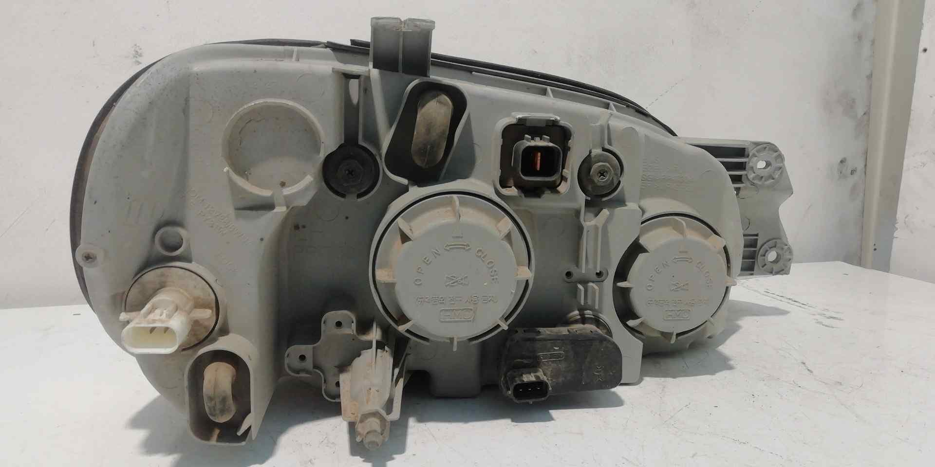Faro izquierdo KIA CARNIVAL 2