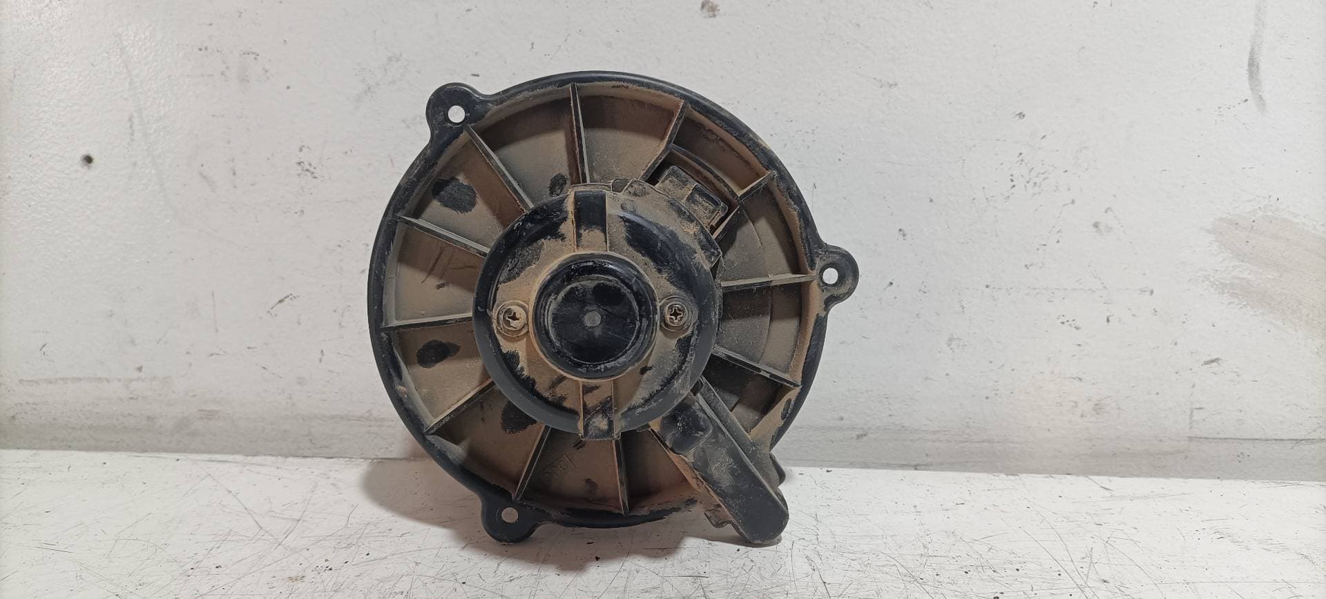 Ventilador calefaccion KIA CARNIVAL 3