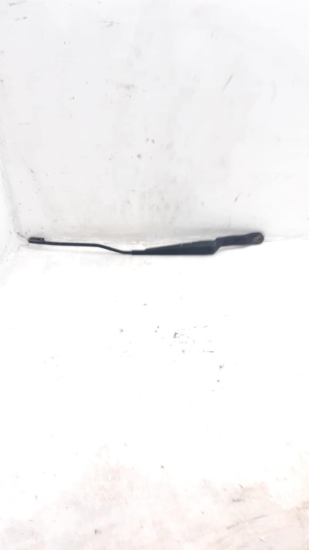 Brazo limpia delantero izquierdo PEUGEOT 206 BERLINA