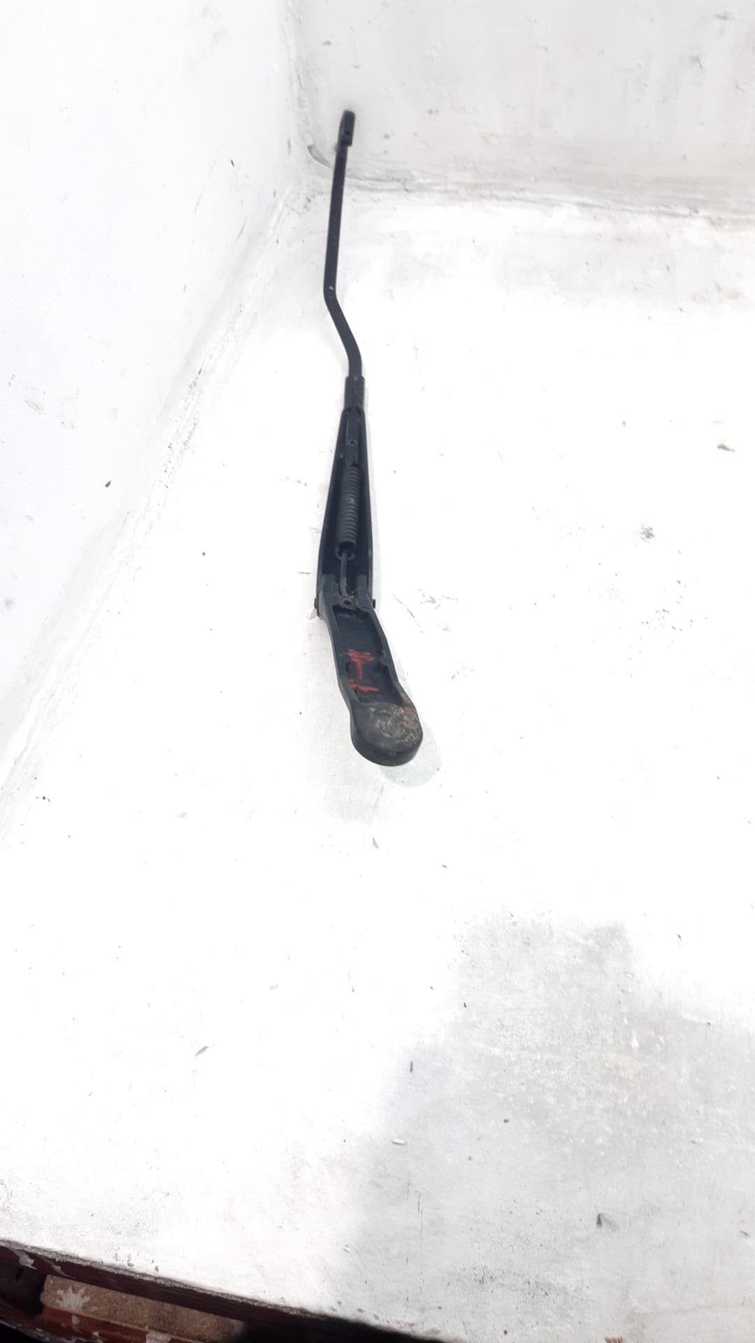 Brazo limpia delantero izquierdo PEUGEOT 206 BERLINA 2