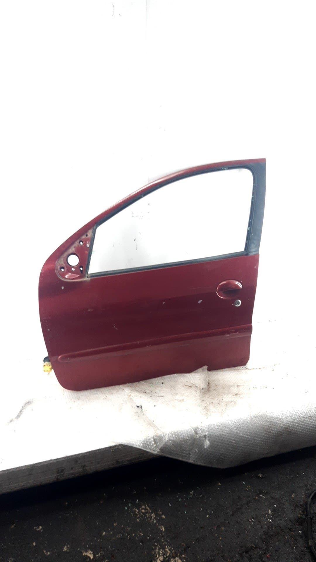 Puerta delantera izquierda PEUGEOT 206 BERLINA
