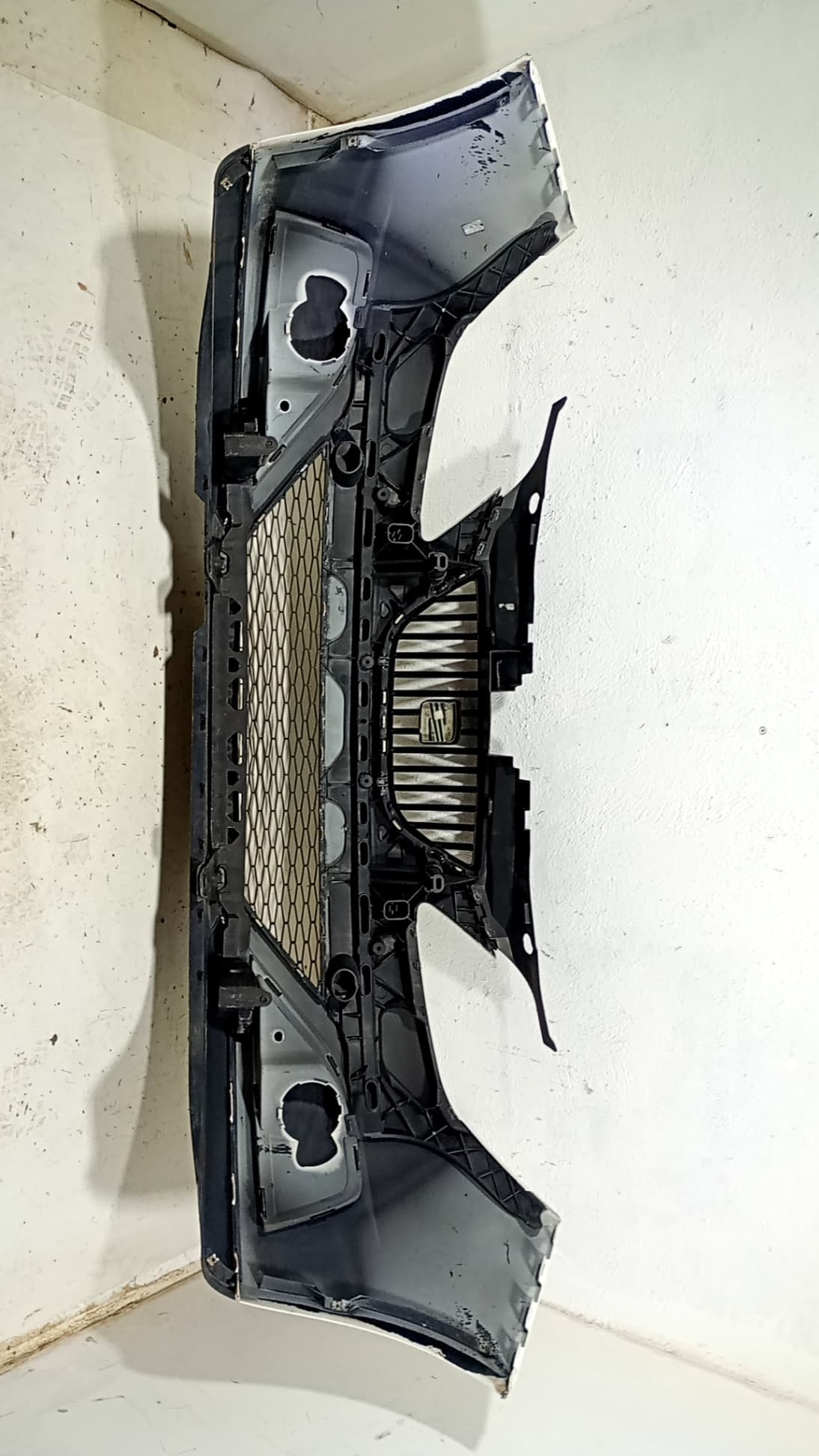 Paragolpes delantero SEAT IBIZA IV SC (6J1, 6P5) 3