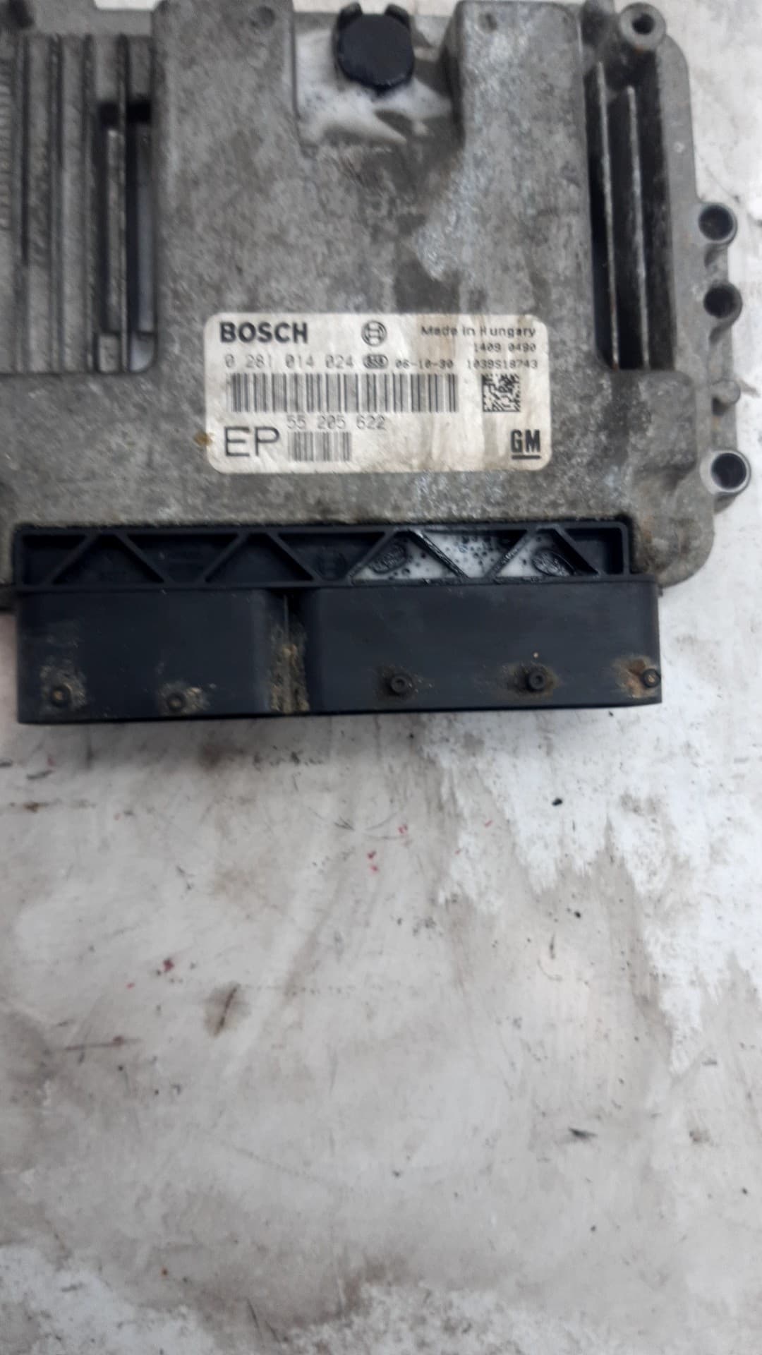 Centralita motor uce OPEL ZAFIRA B 3